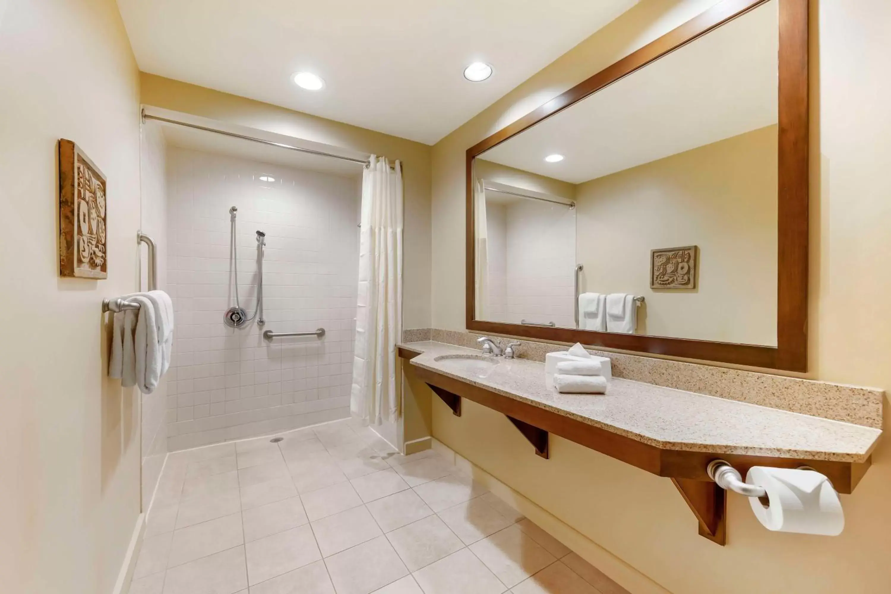 Bathroom in Hilton Vacation Club Cancun Resort Las Vegas