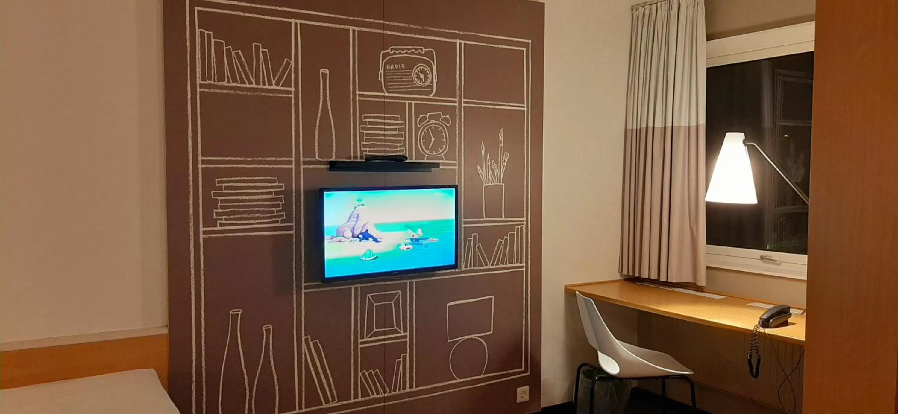 TV and multimedia in Sure Hotel by Best Western Spånga