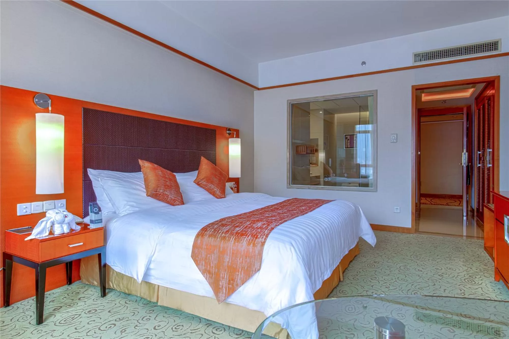 Bedroom, Bed in Pullman Zhangjiajie Hotel