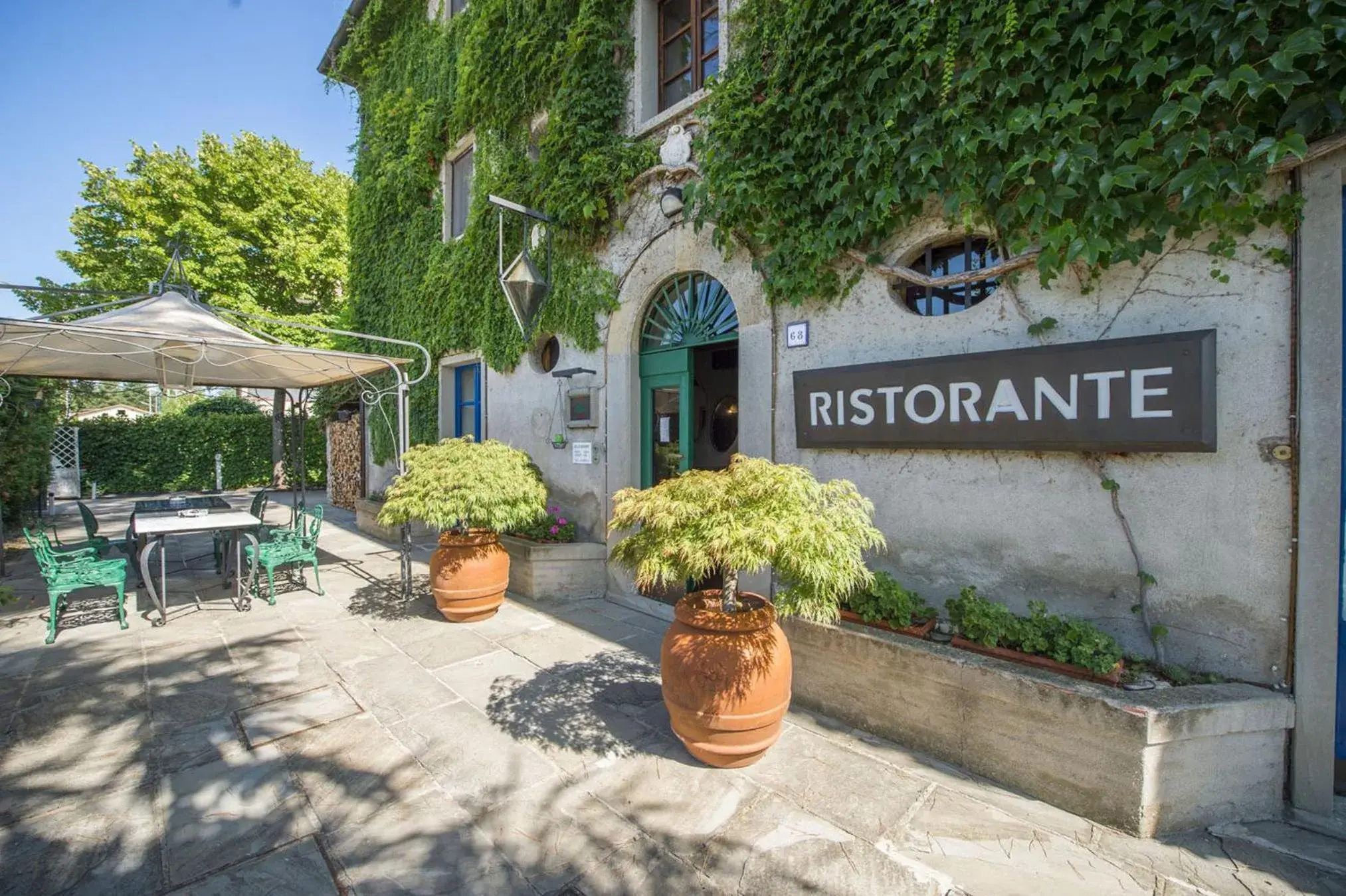 Garden in Relais Oroscopo Hotel