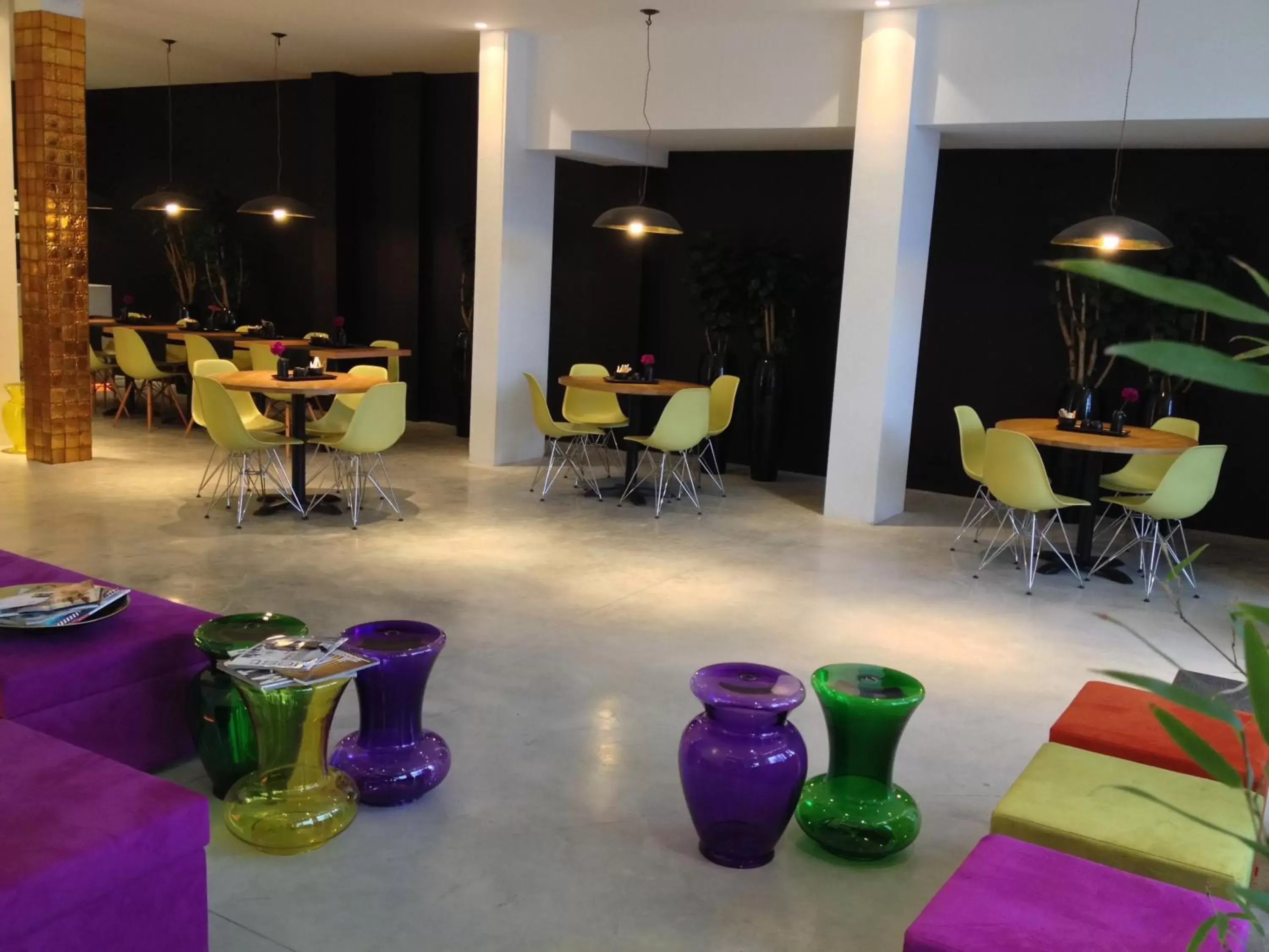 Lounge or bar, Restaurant/Places to Eat in Hotel Corbie Geel