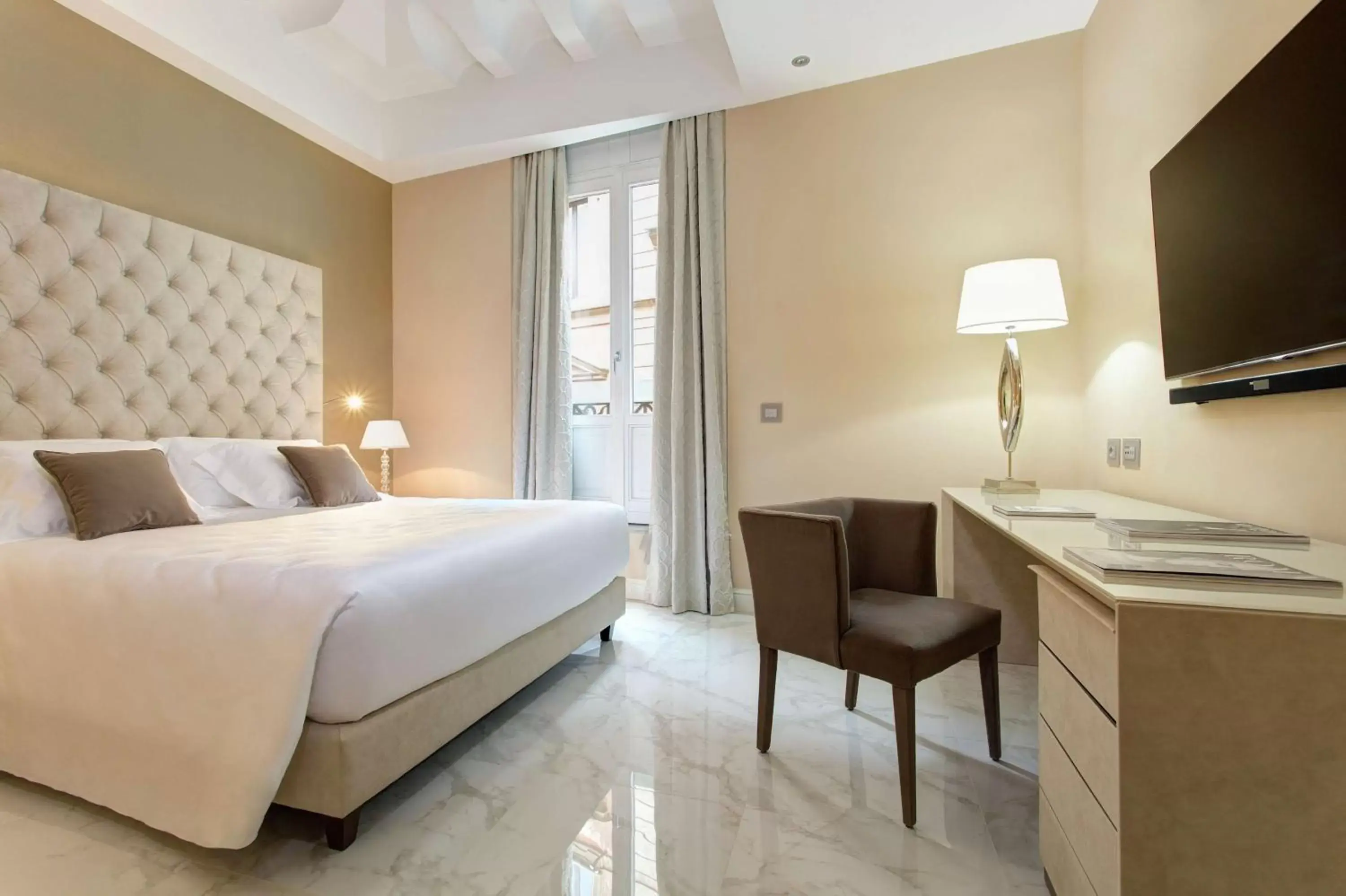 Bedroom, Bed in Aleph Rome Hotel, Curio Collection By Hilton