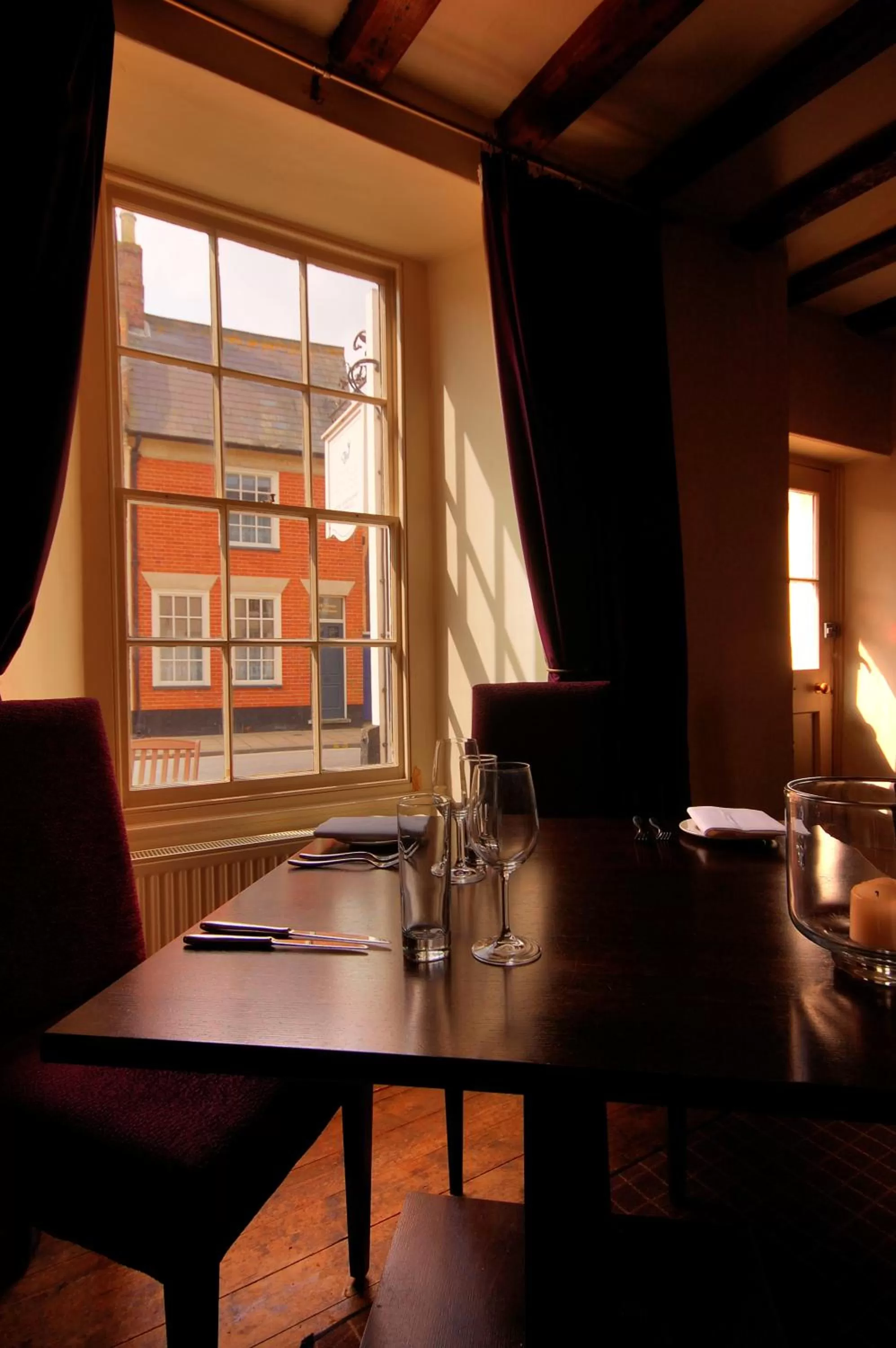 Restaurant/places to eat in Sutherland House