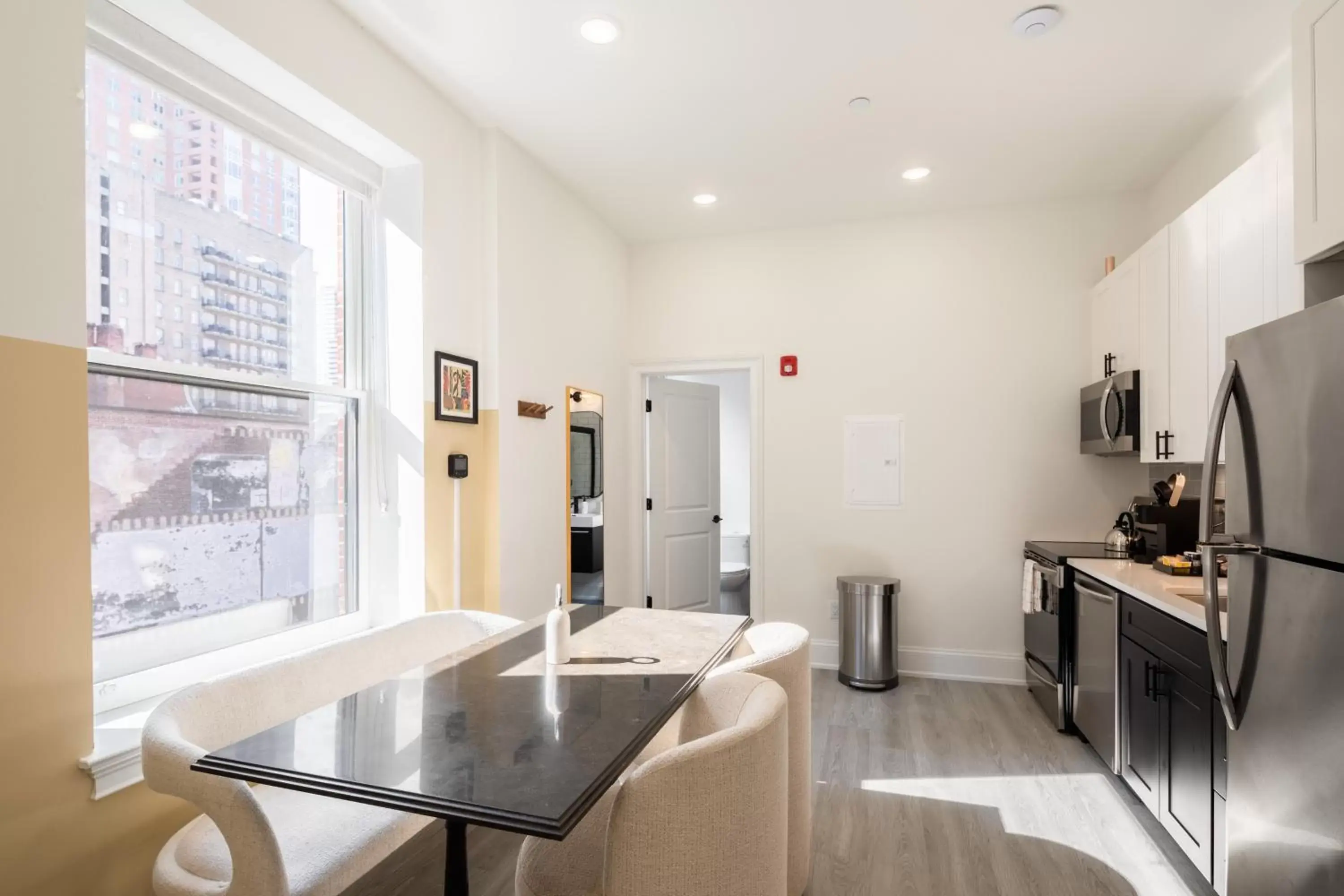 Kitchen or kitchenette, Kitchen/Kitchenette in Sosuite at French Quarters - Rittenhouse Square