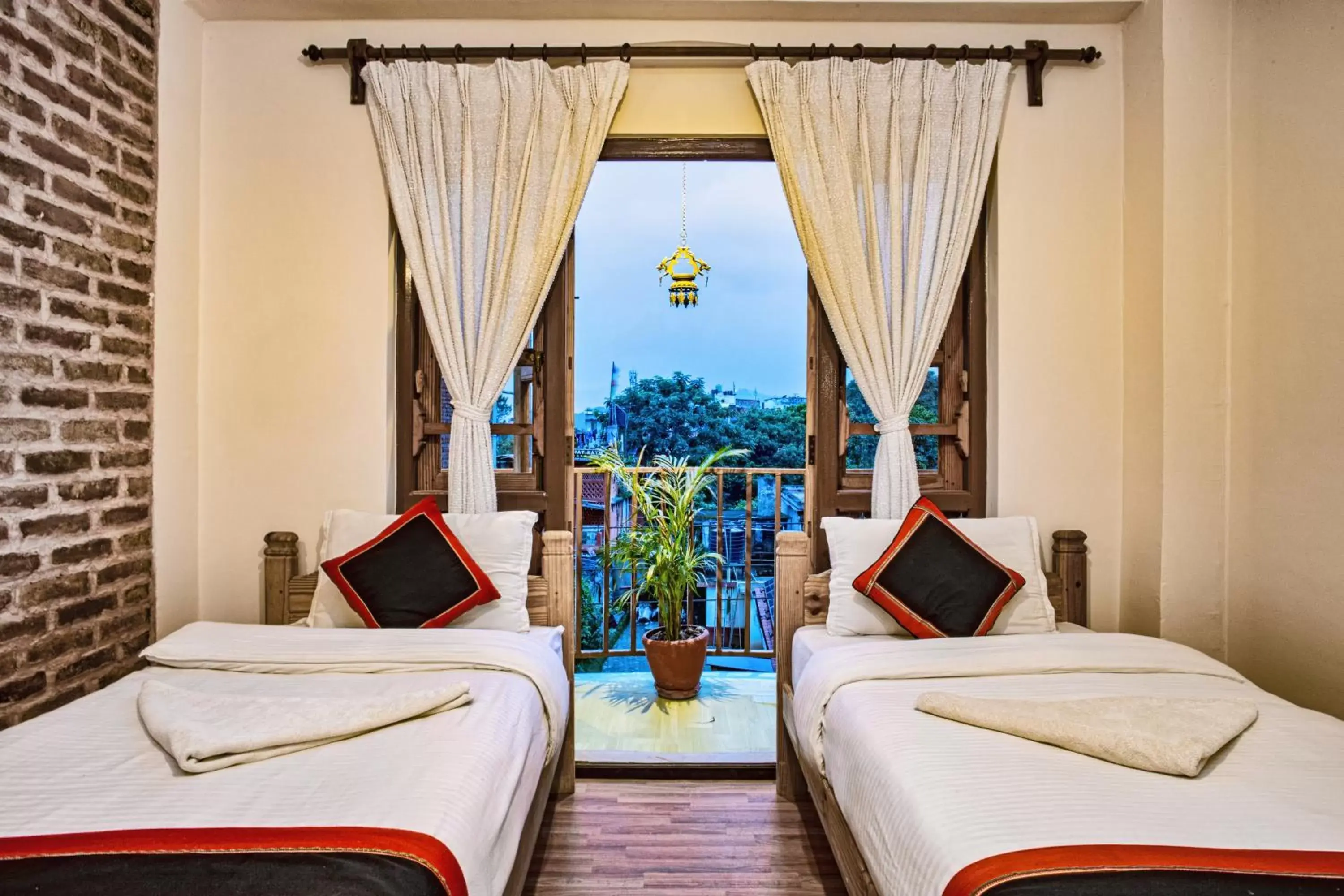 Double Room with Shared Bathroom in Newa Home Double Room with Shared Bathroom in Newa Home