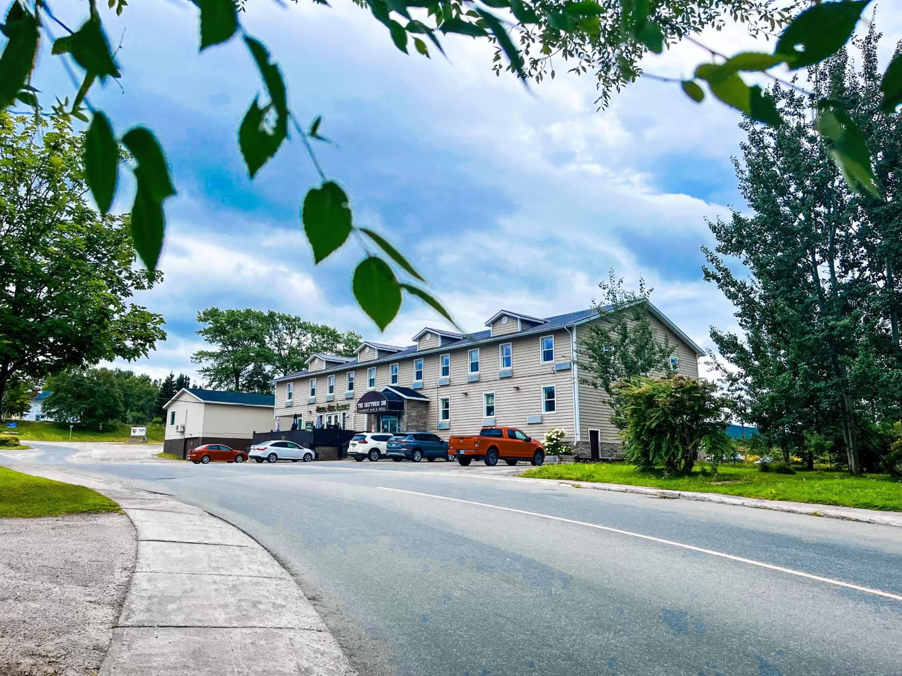 Street view in Driftwood Inn