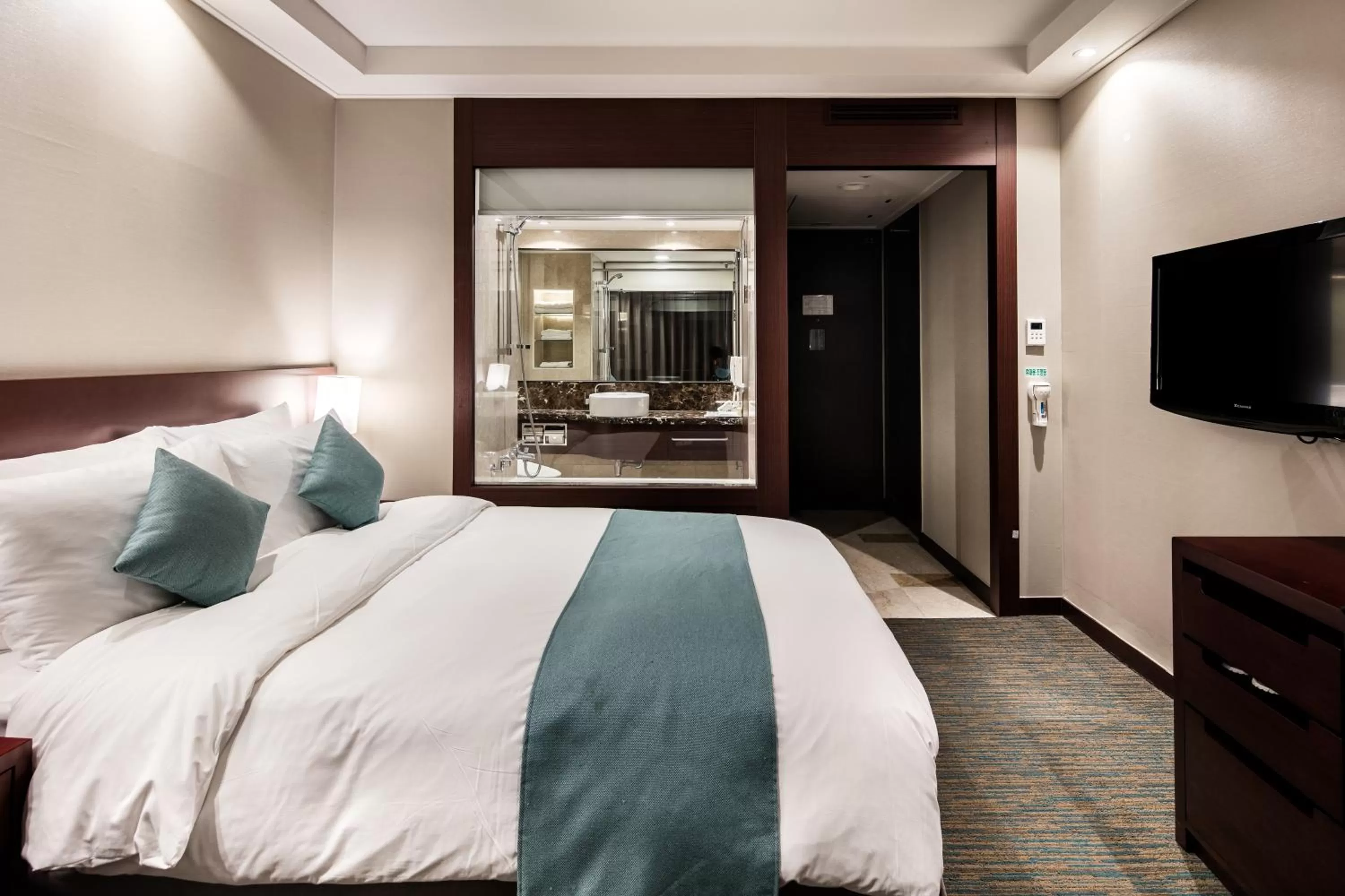 Decorative detail, Bed in Sunshine Hotel