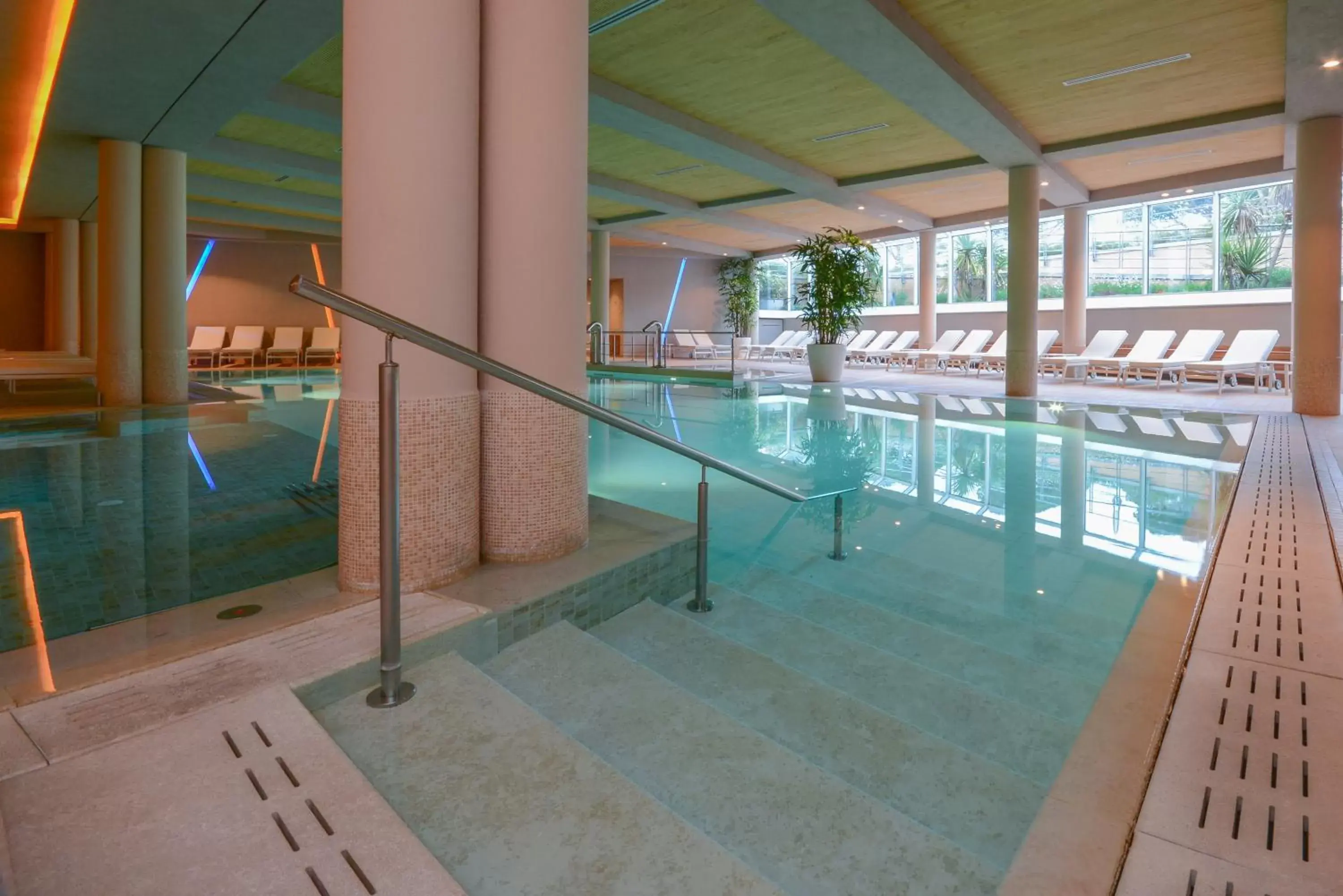 Swimming Pool in Hotel Corte Valier