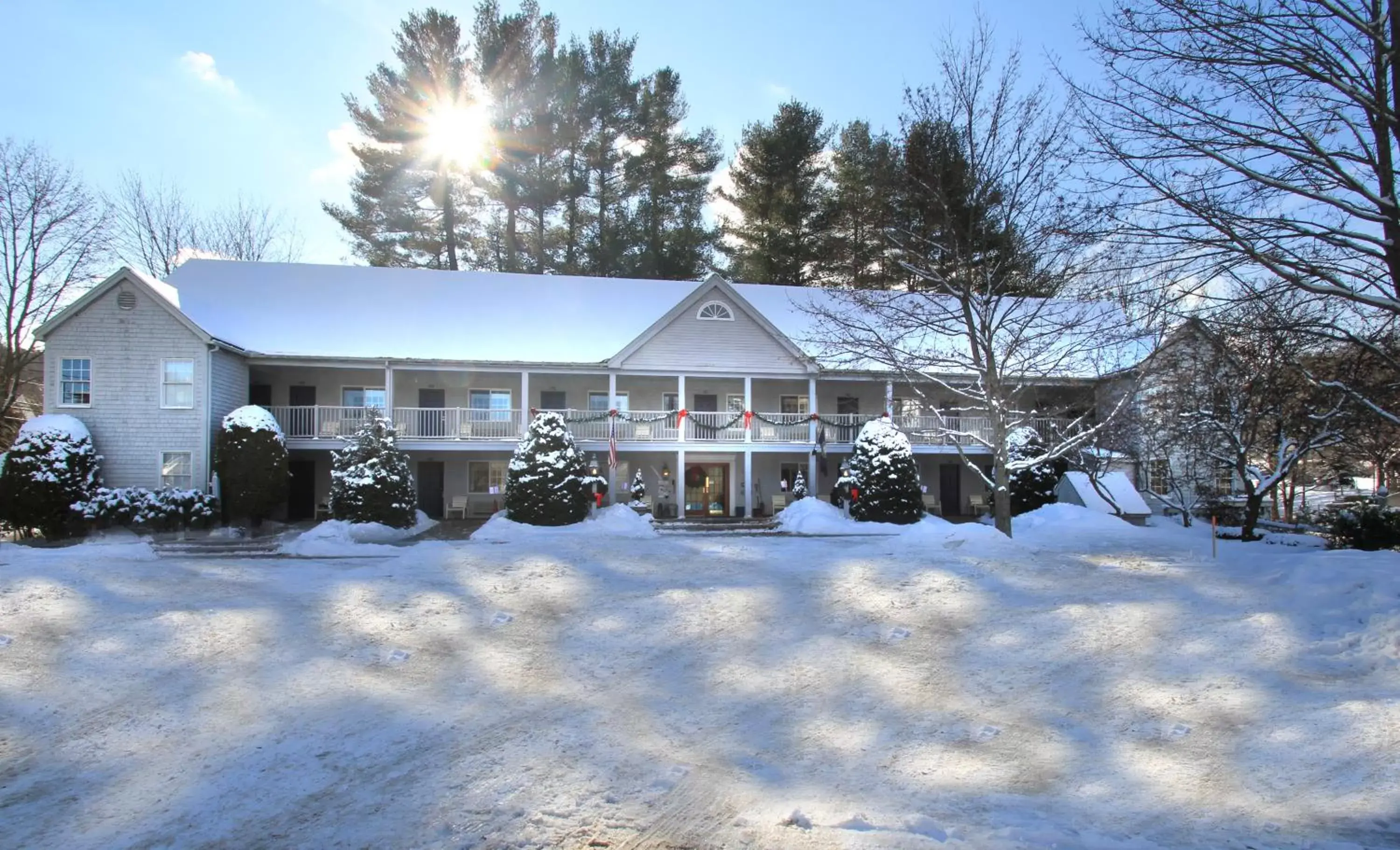 Facade/entrance, Winter in Riverhouse by Weekender formerly Jack Daniels Inn