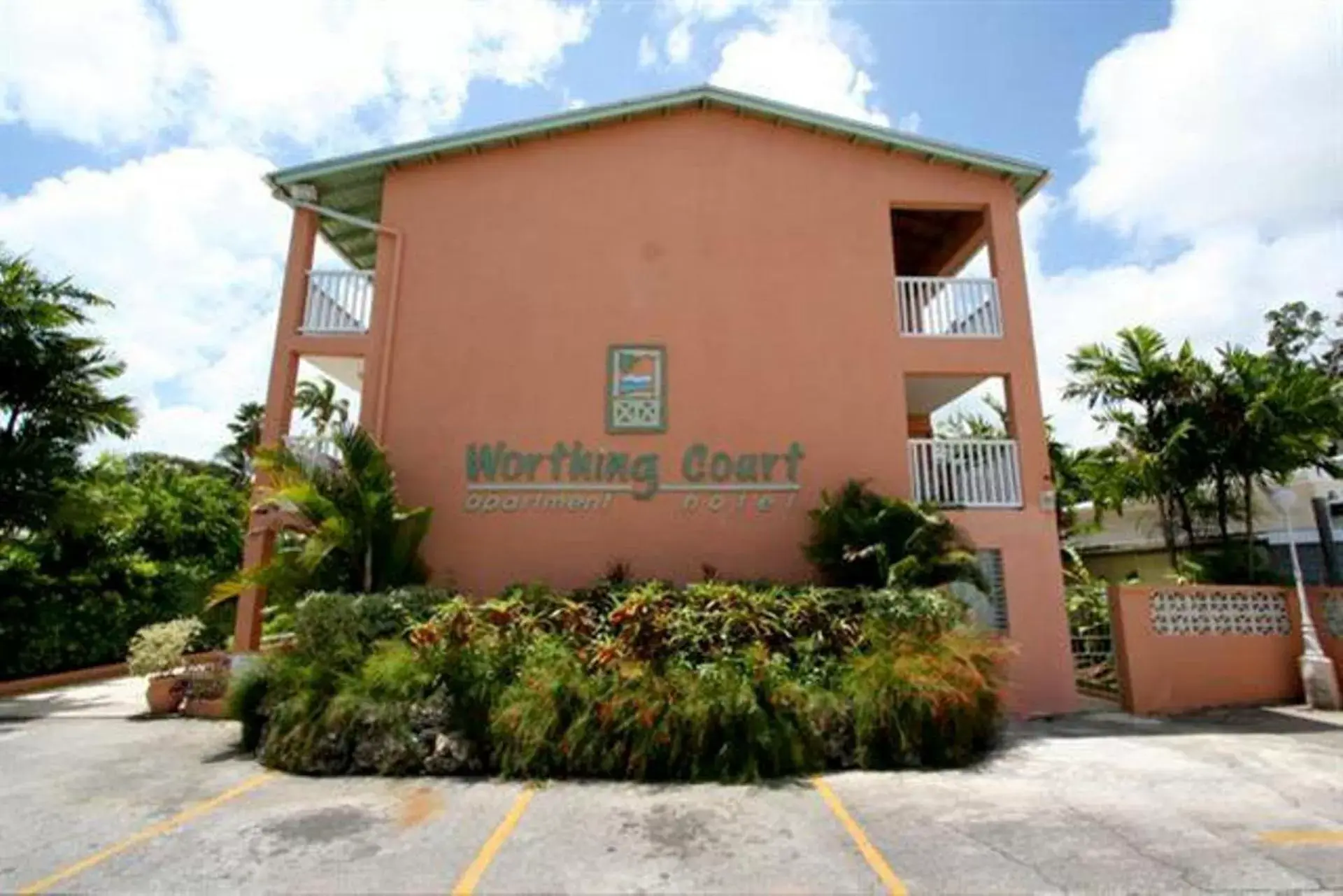 Facade/entrance in Worthing Court Apartment Hotel Facade/entrance in Worthing Court Apartment Hotel