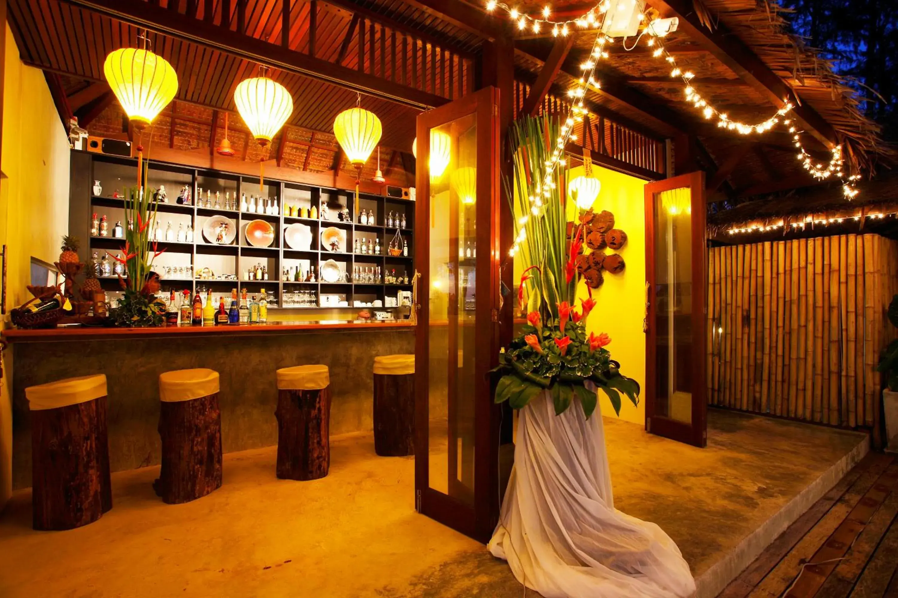 Restaurant/places to eat in Haadson Resort - Khaolak, Phangnga Restaurant/places to eat in Haadson Resort - Khaolak, Phangnga