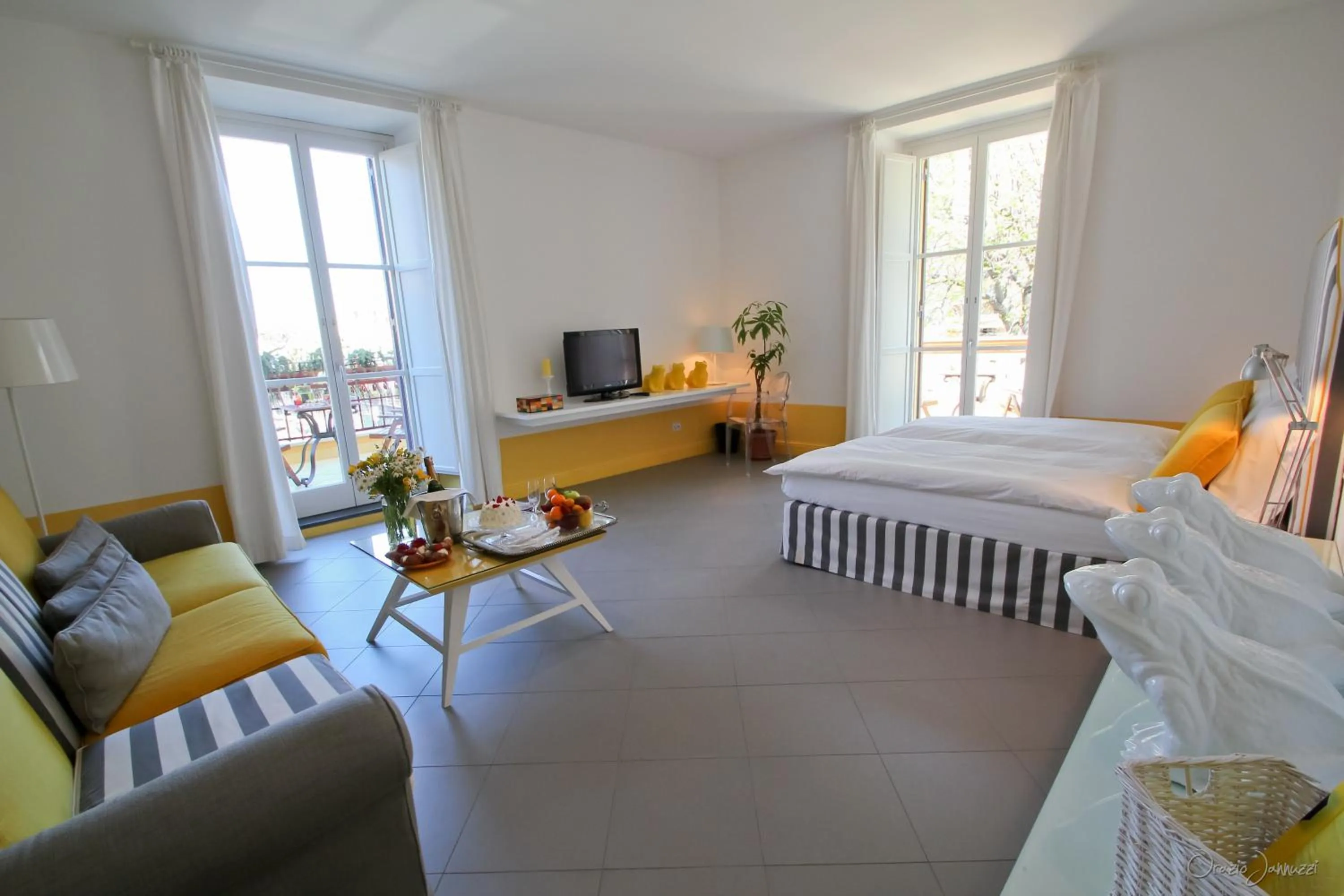 Photo of the whole room, Bed in Palazzo Jannuzzi Relais