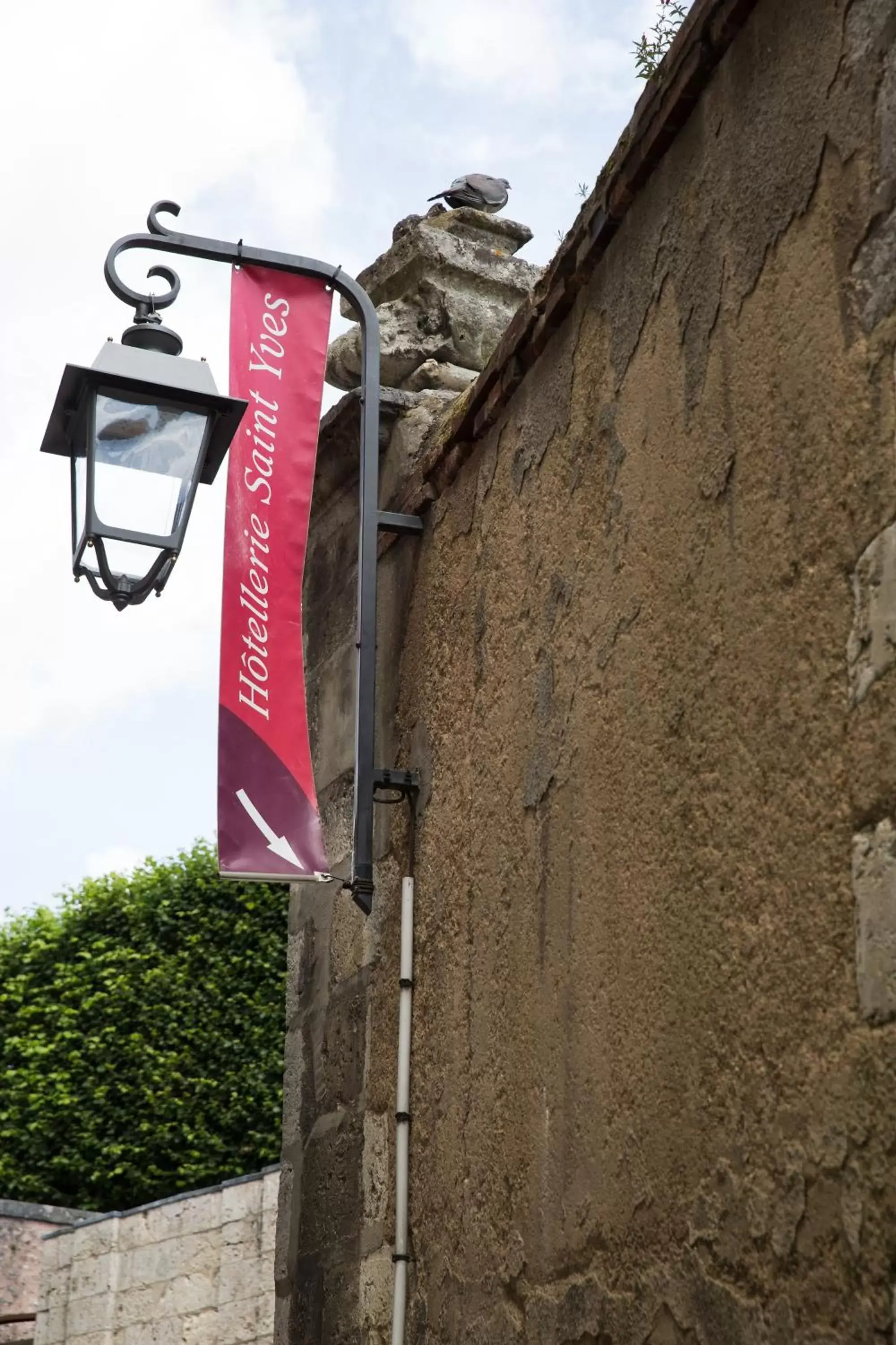 Facade/Entrance in Hôtellerie Saint Yves