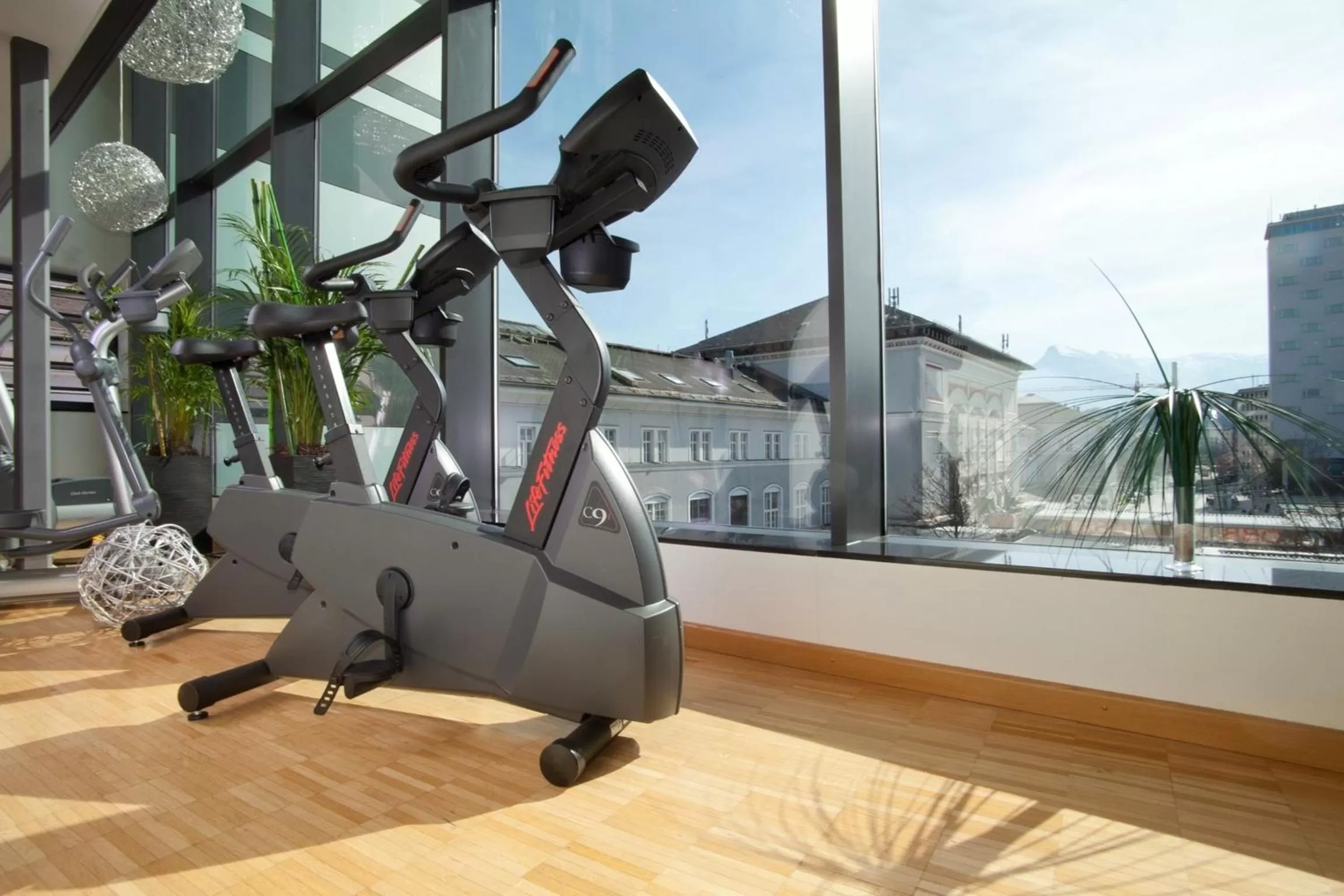 Fitness centre/facilities in H+ Hotel Salzburg