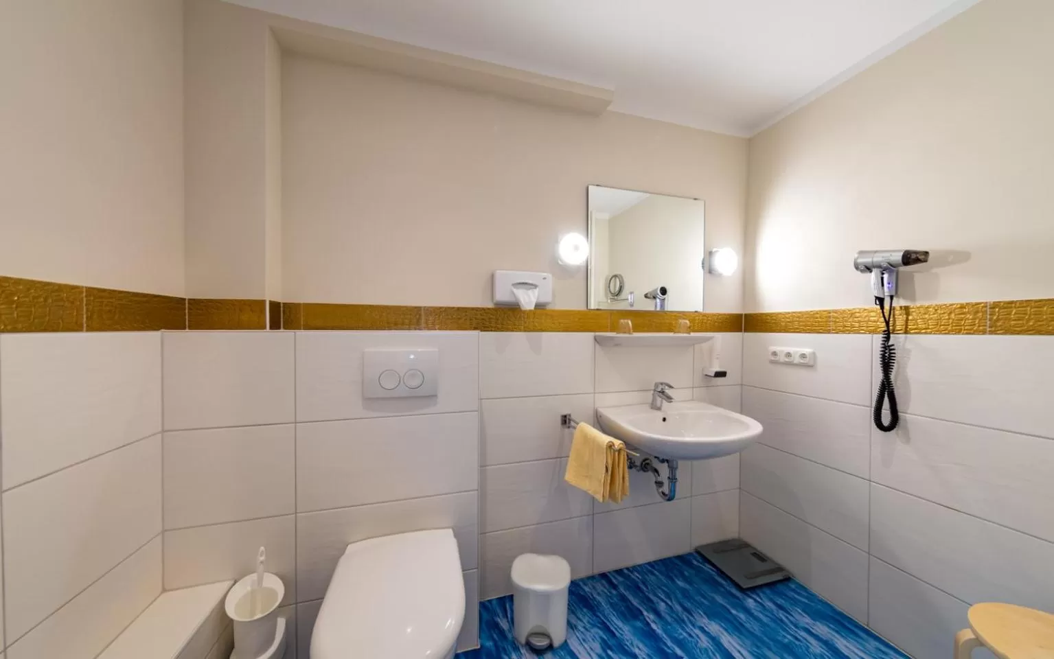 Bathroom in Hotel Goldflair am Rathaus