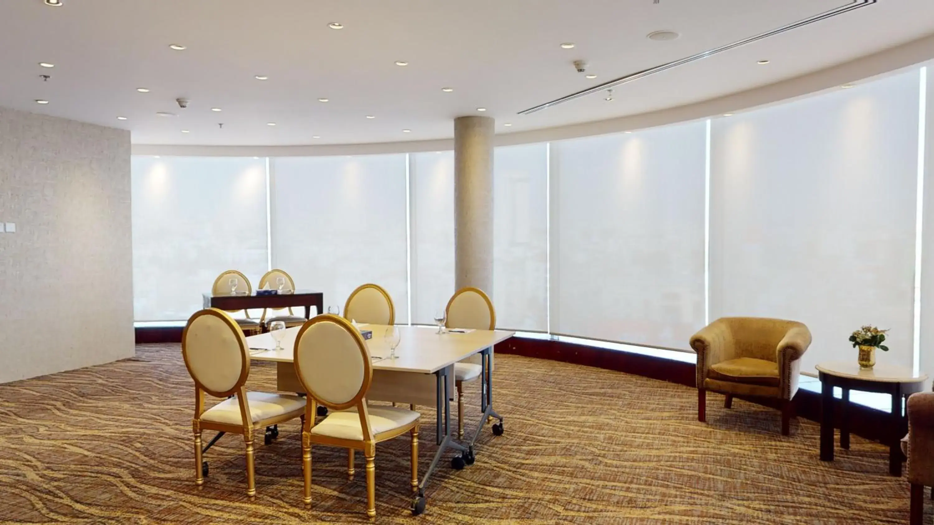 Meeting/conference room in Ayass Hotel