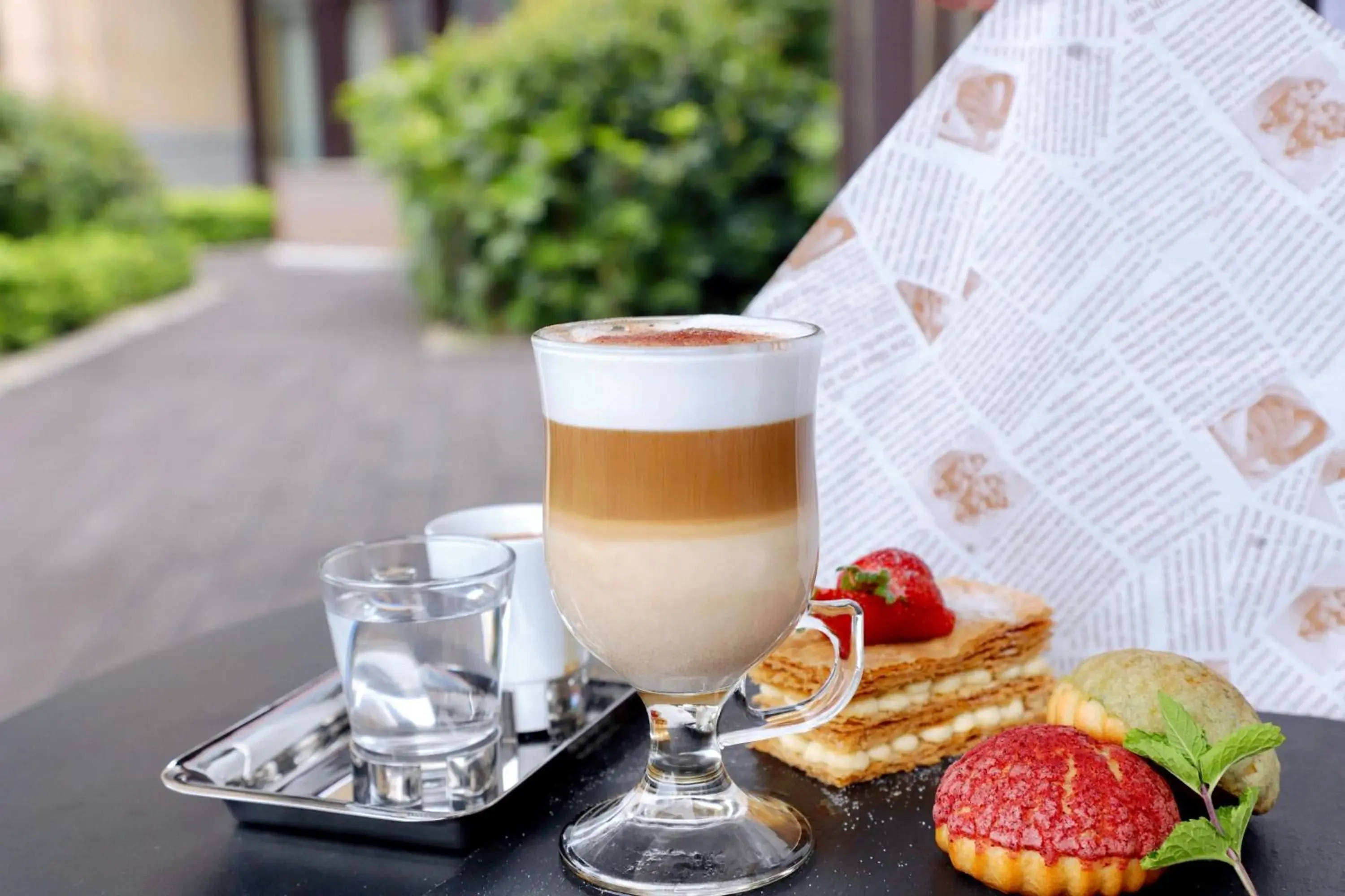 Coffee/tea facilities in Crowne Plaza Nanchang Wanli, an IHG Hotel