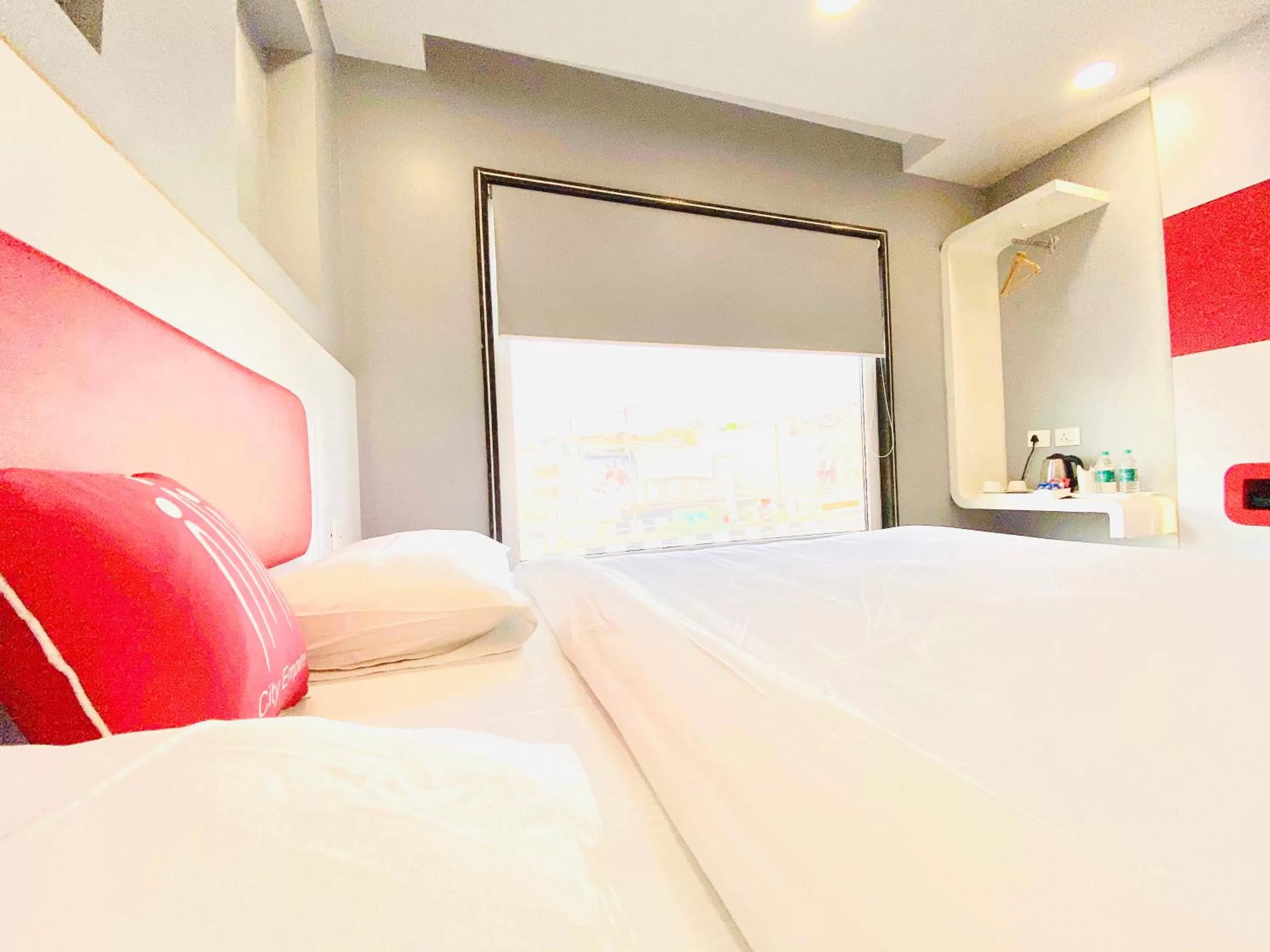 Bed in City Empire - New Delhi Railway Station, Near Connaught Place