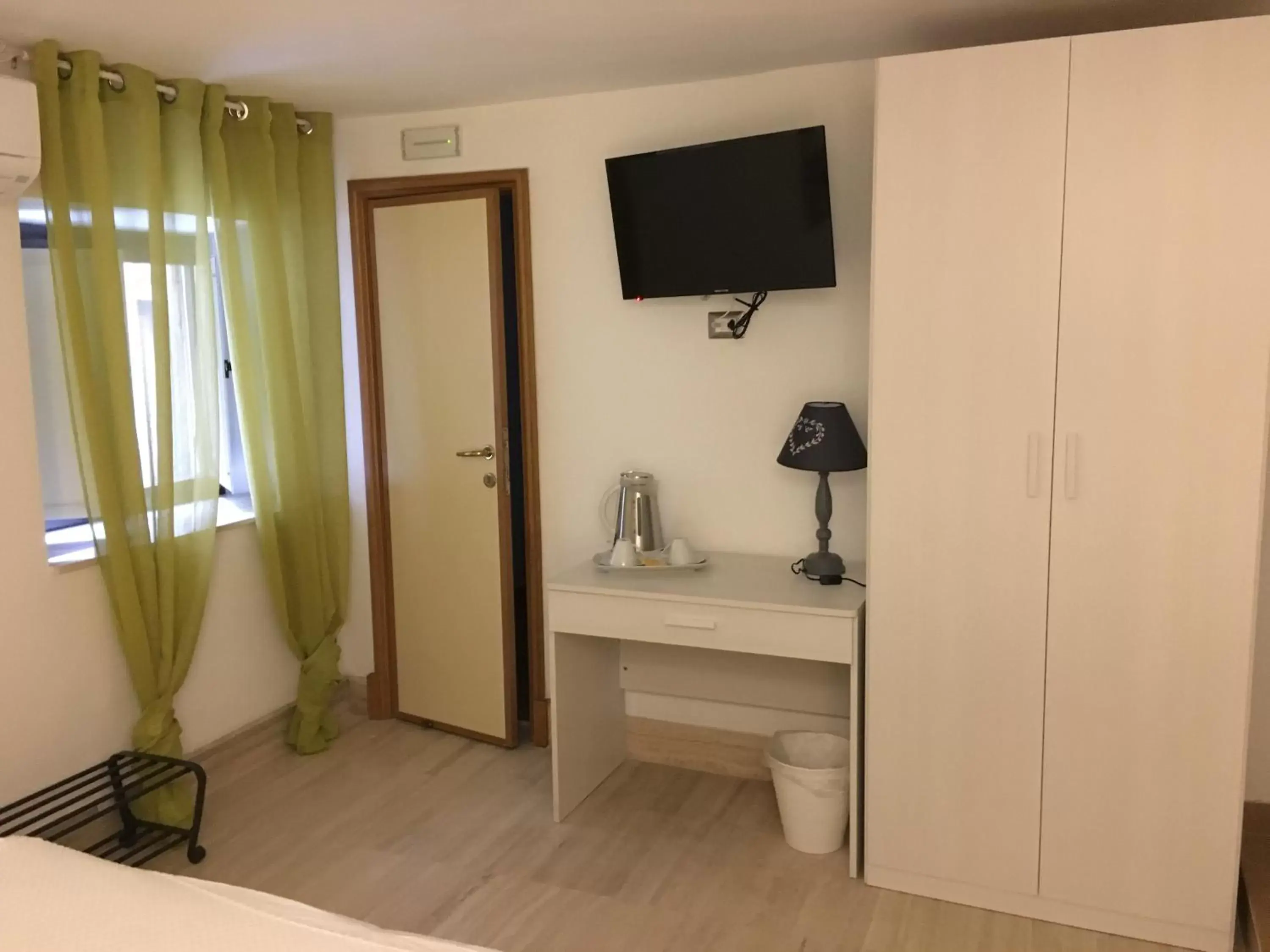 Economy Double Room in B&B Liberty 900 Economy Double Room in B&B Liberty 900