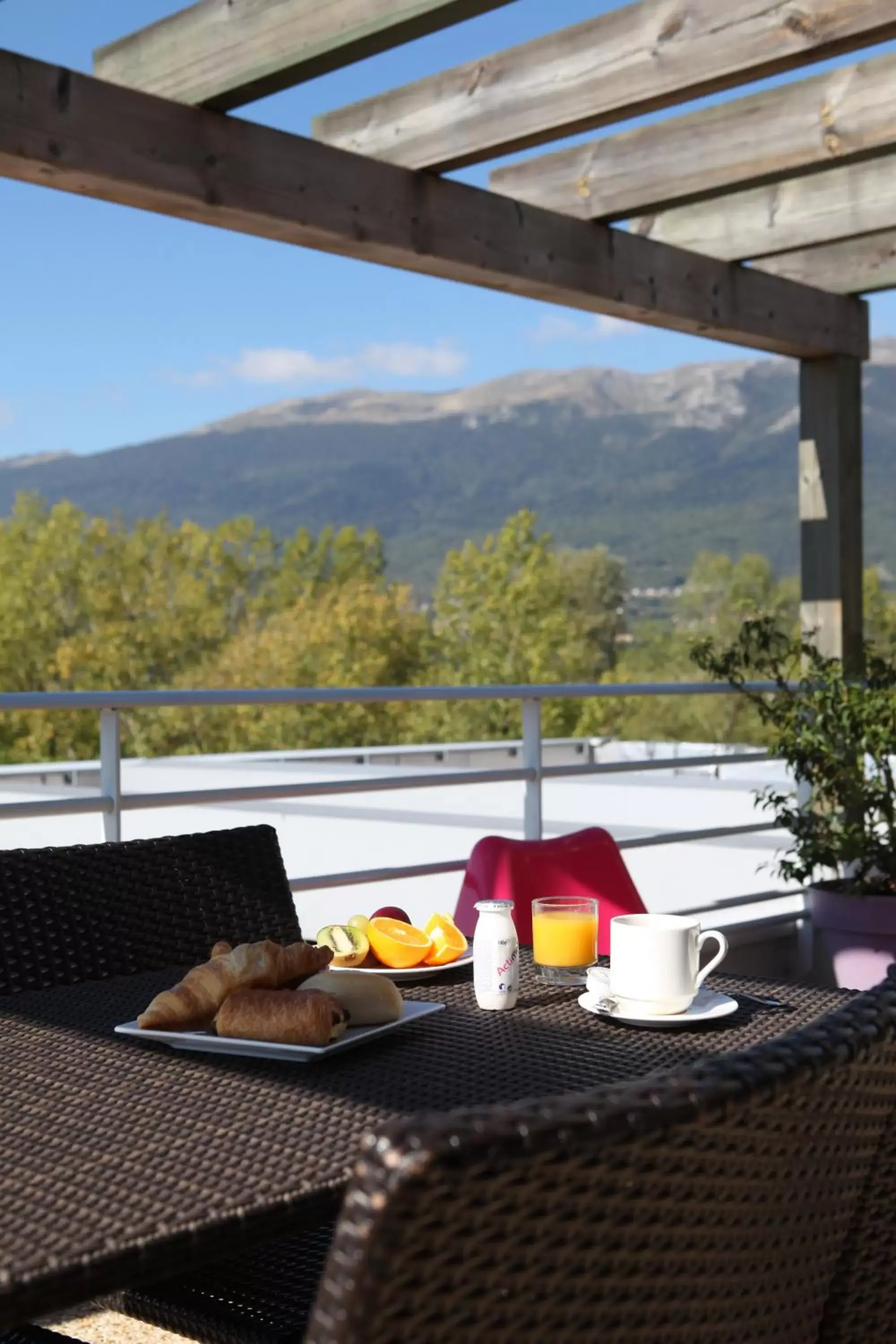 Balcony/Terrace, Mountain View in Best Western Park Hotel Geneve-Thoiry