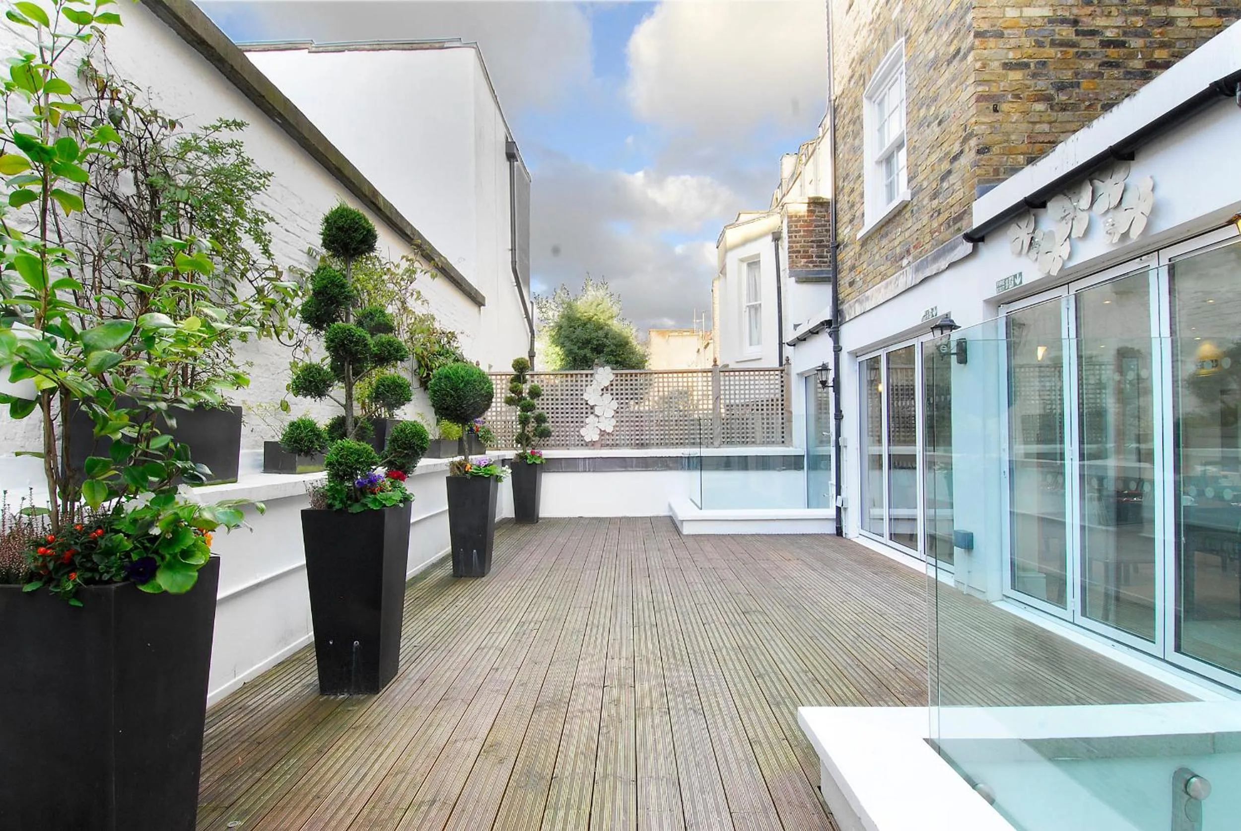 Patio in Astors Belgravia