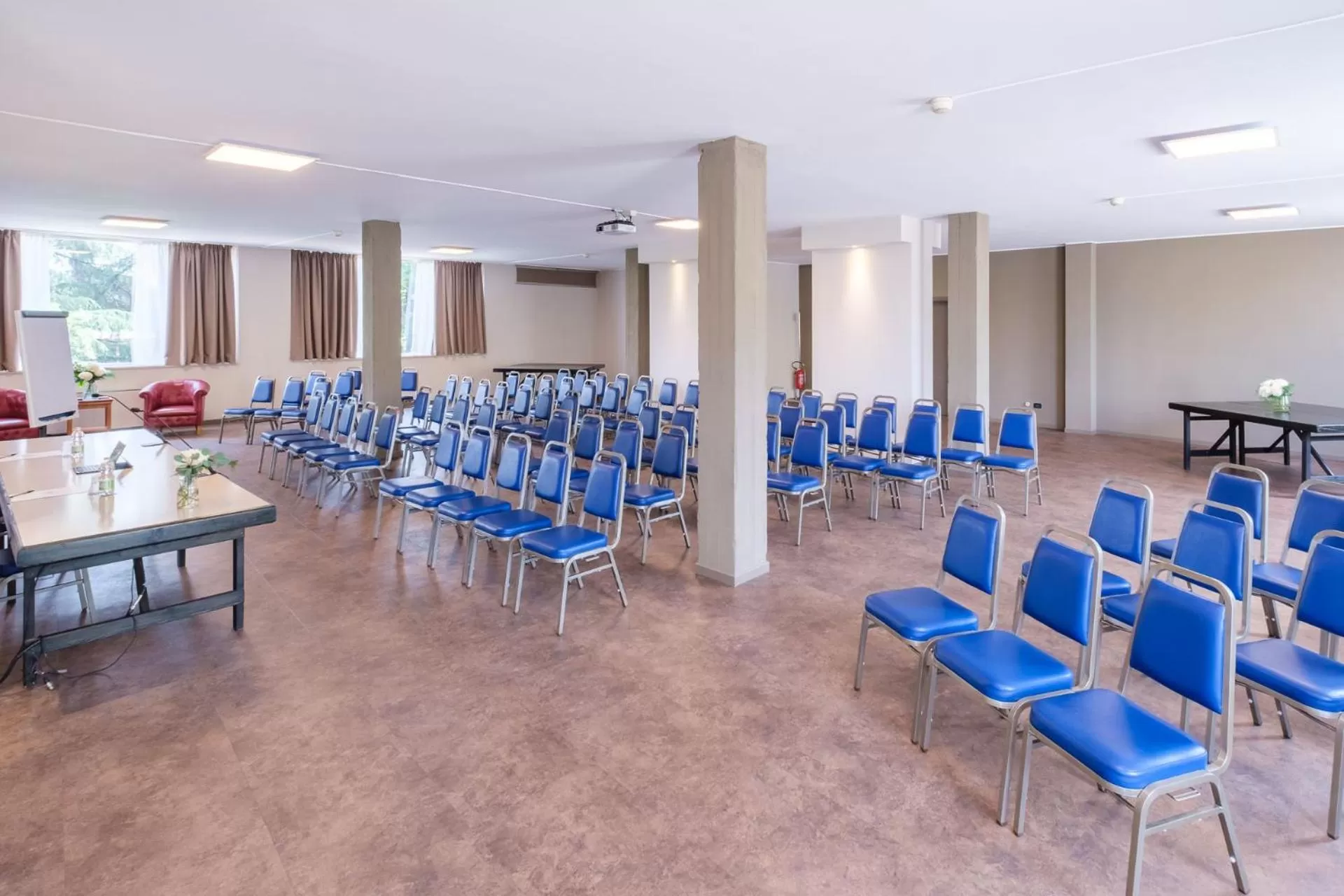 Meeting/conference room in SHG Hotel Bologna