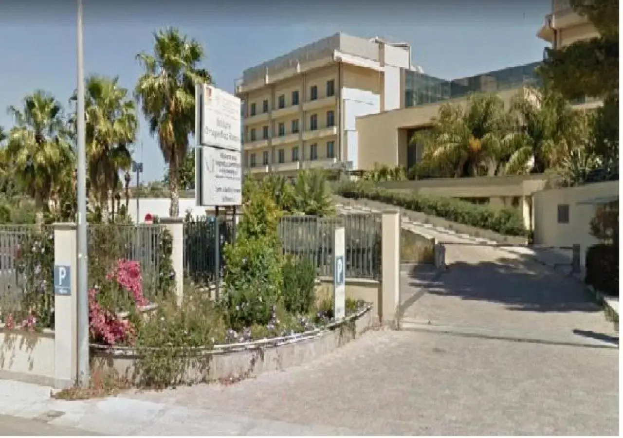 Nearby landmark, Property Building in VILLA MARTA a due passi dalla clinica ortopedica Rizzoli e da Villa Santa Teresa