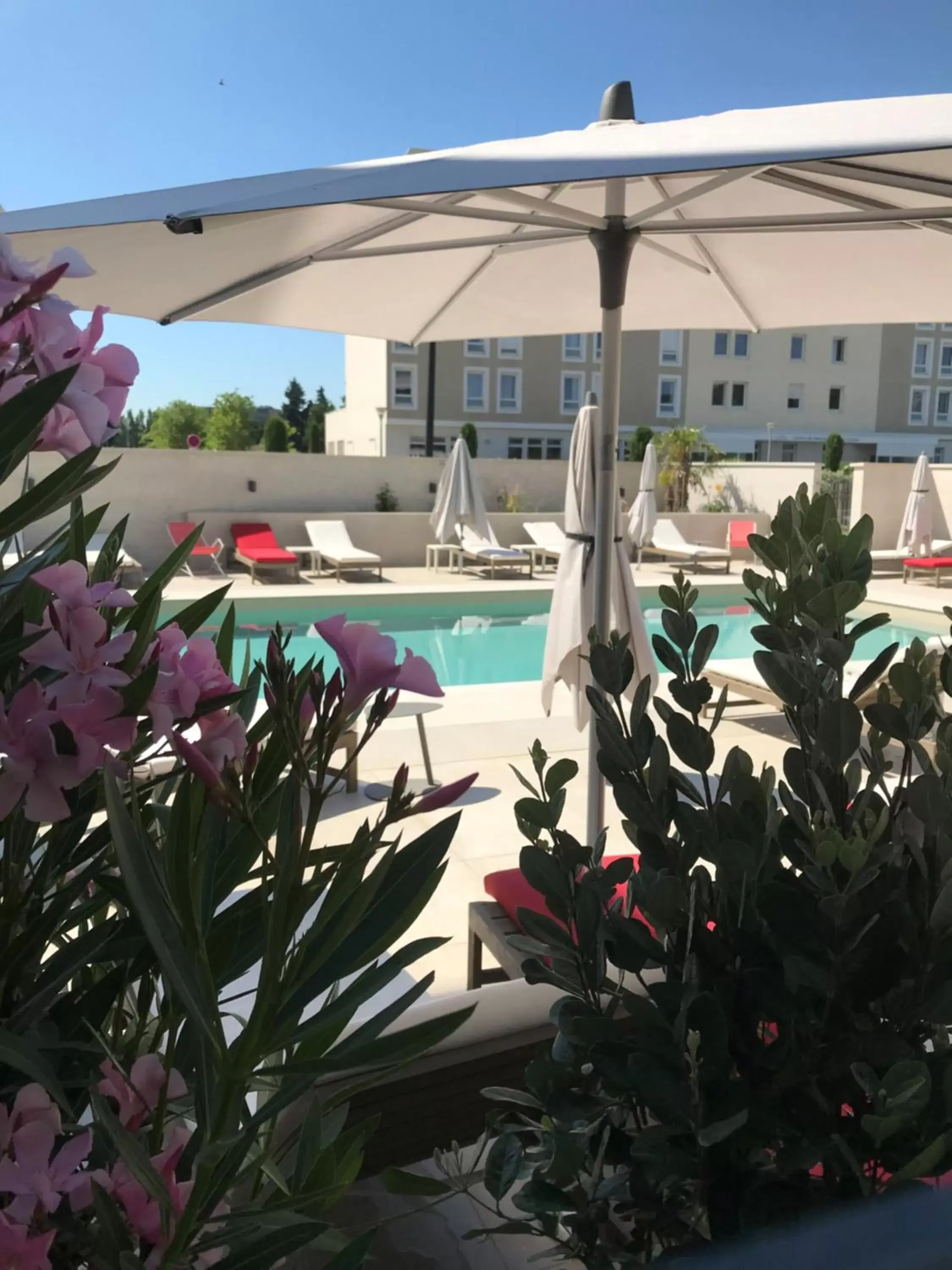 Balcony/Terrace, Swimming Pool in Mercure Avignon Gare TGV