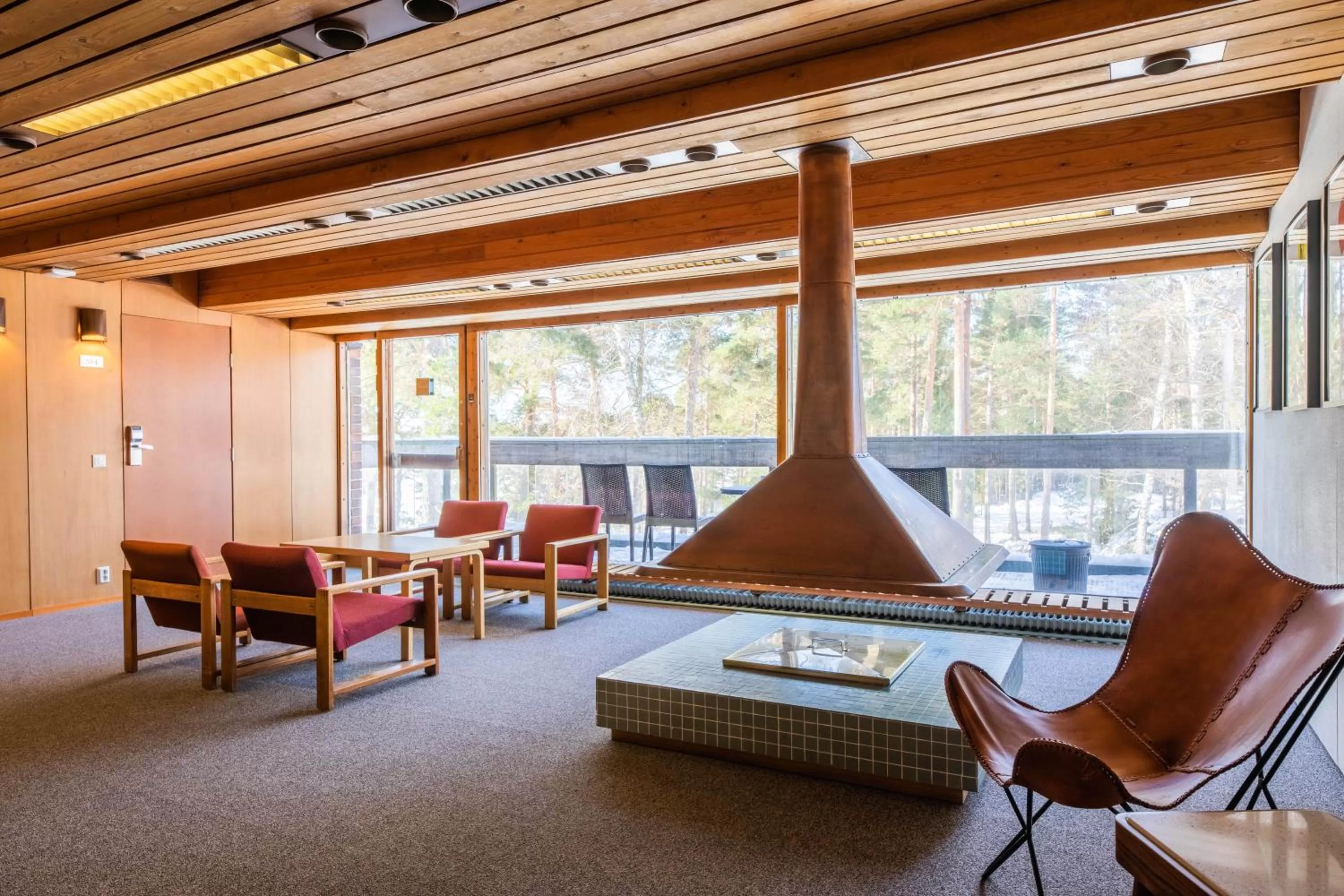 Communal lounge/ TV room in Hotel Rantapuisto