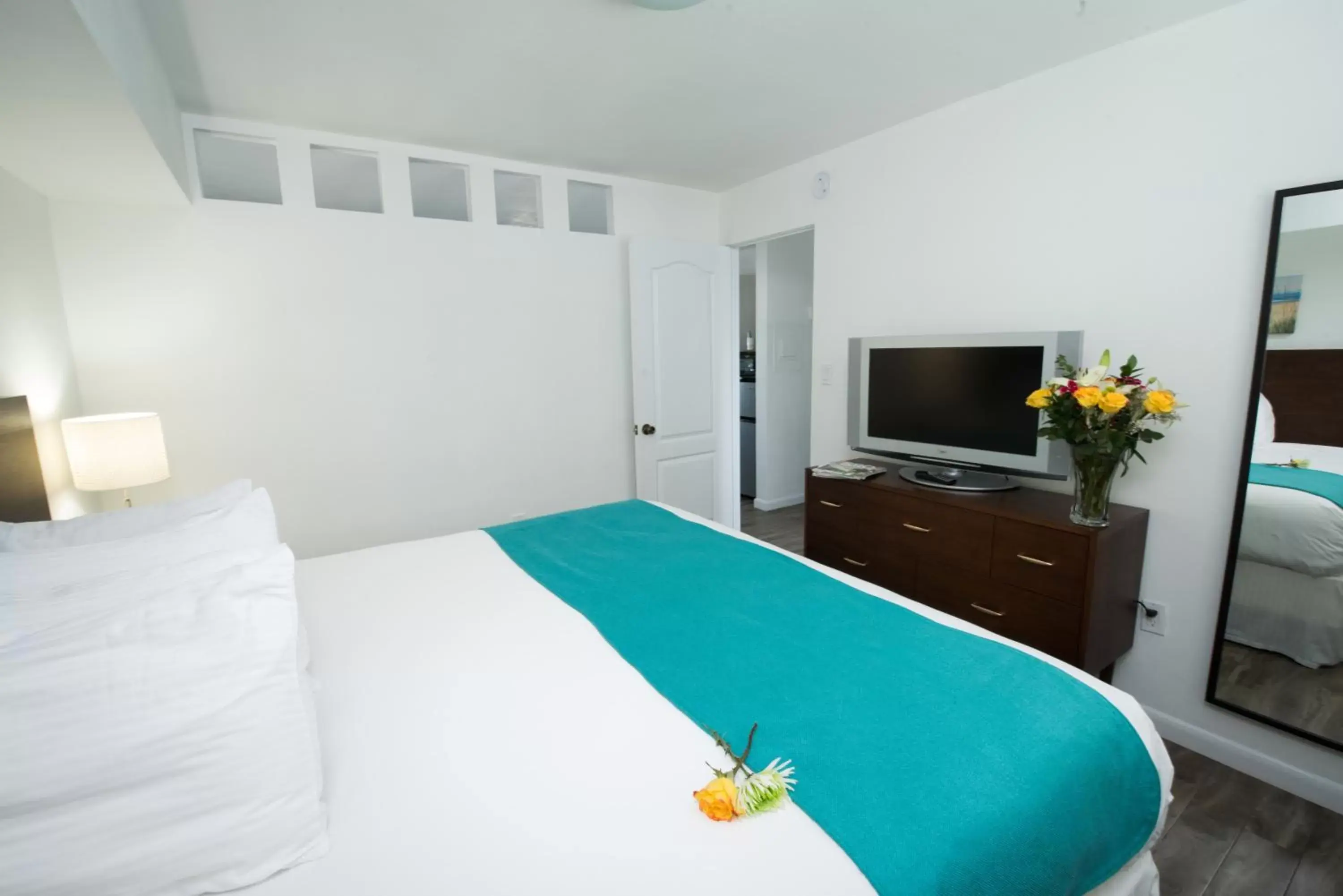 Bedroom, Bed in Regency Inn & Suites Sarasota Bedroom, Bed in Regency Inn & Suites Sarasota