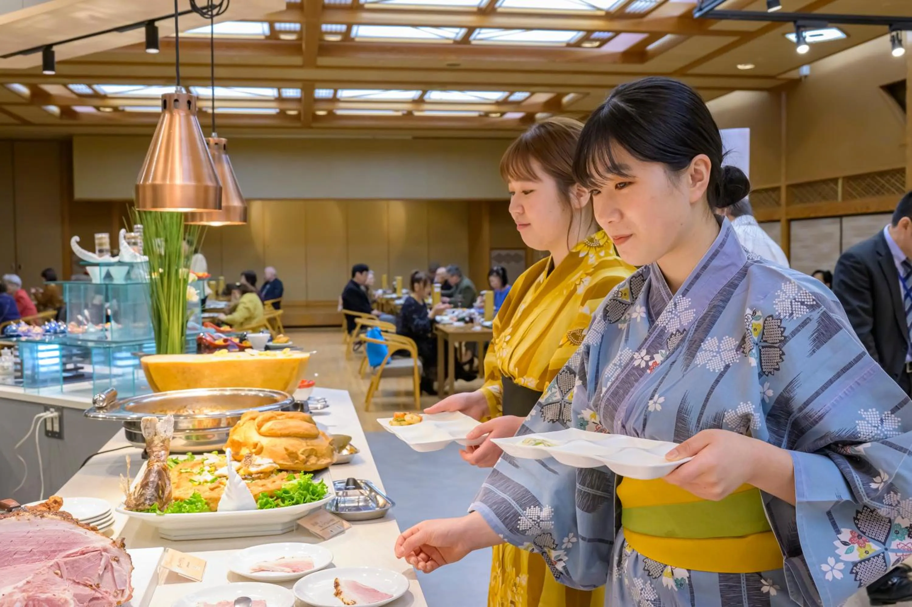 Food and drinks in Senkeien Tsukioka Hotel