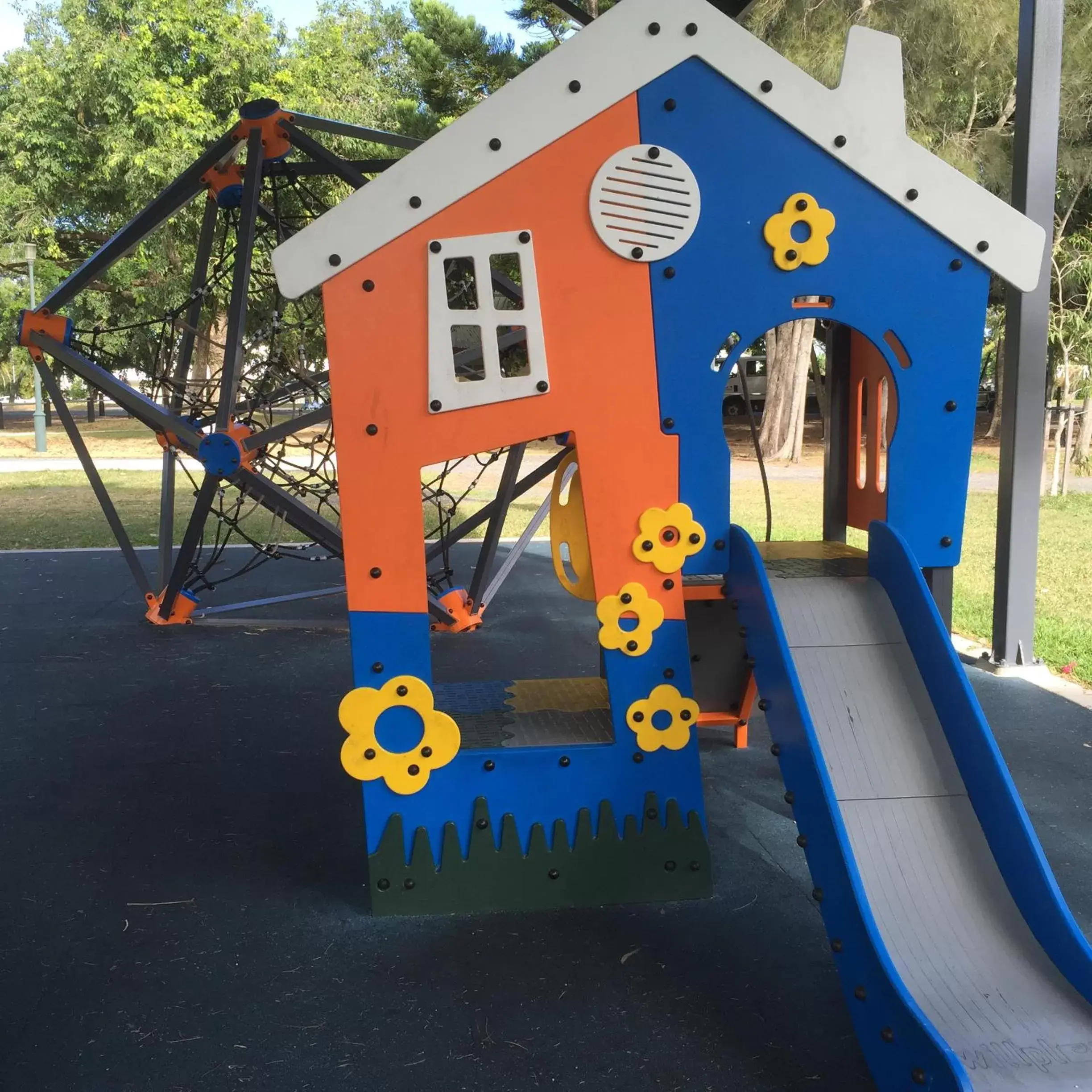 Area and facilities, Children's Play Area in Econo Lodge Beachside