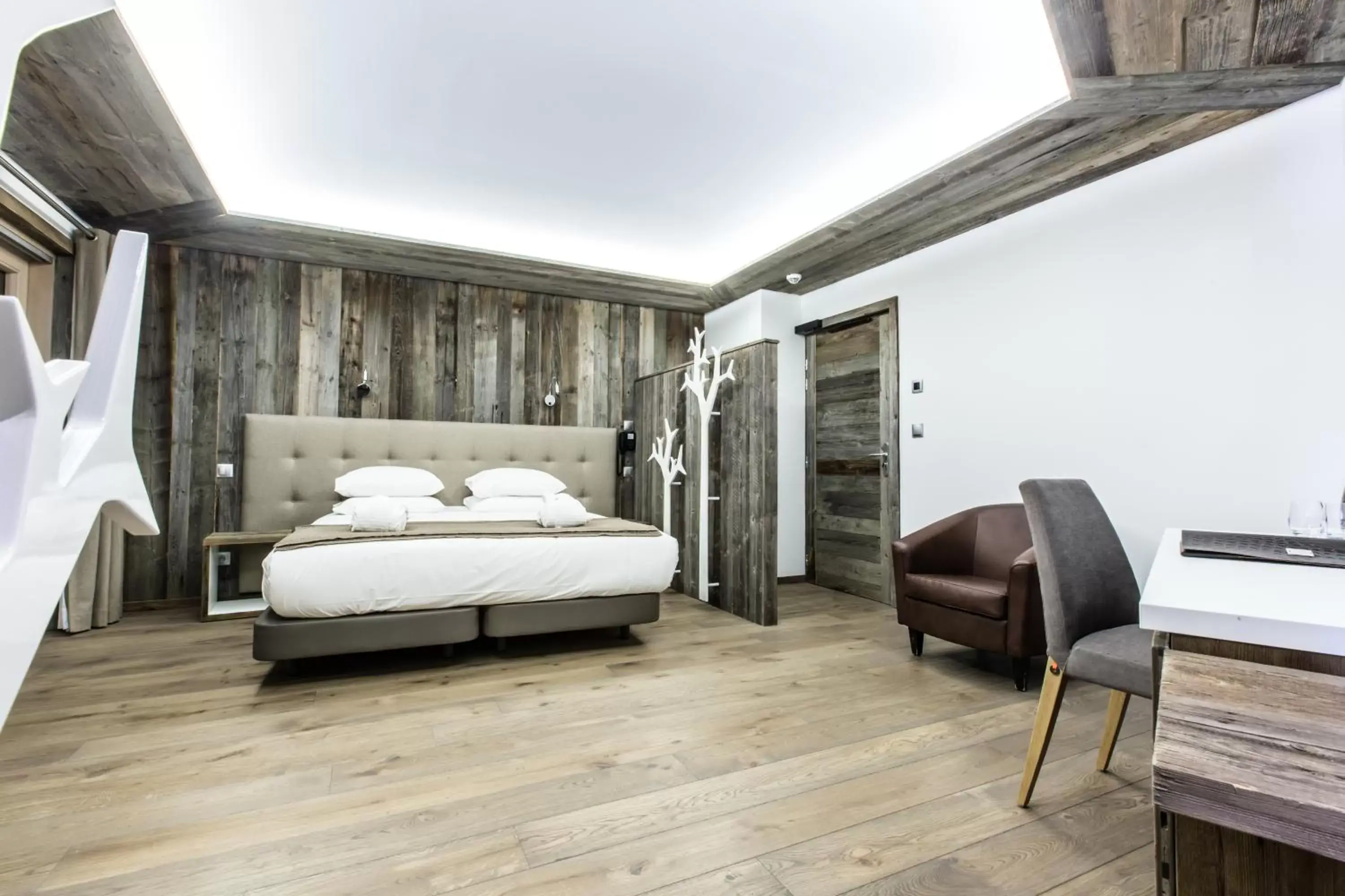 Bedroom in Hôtel Spa Crychar