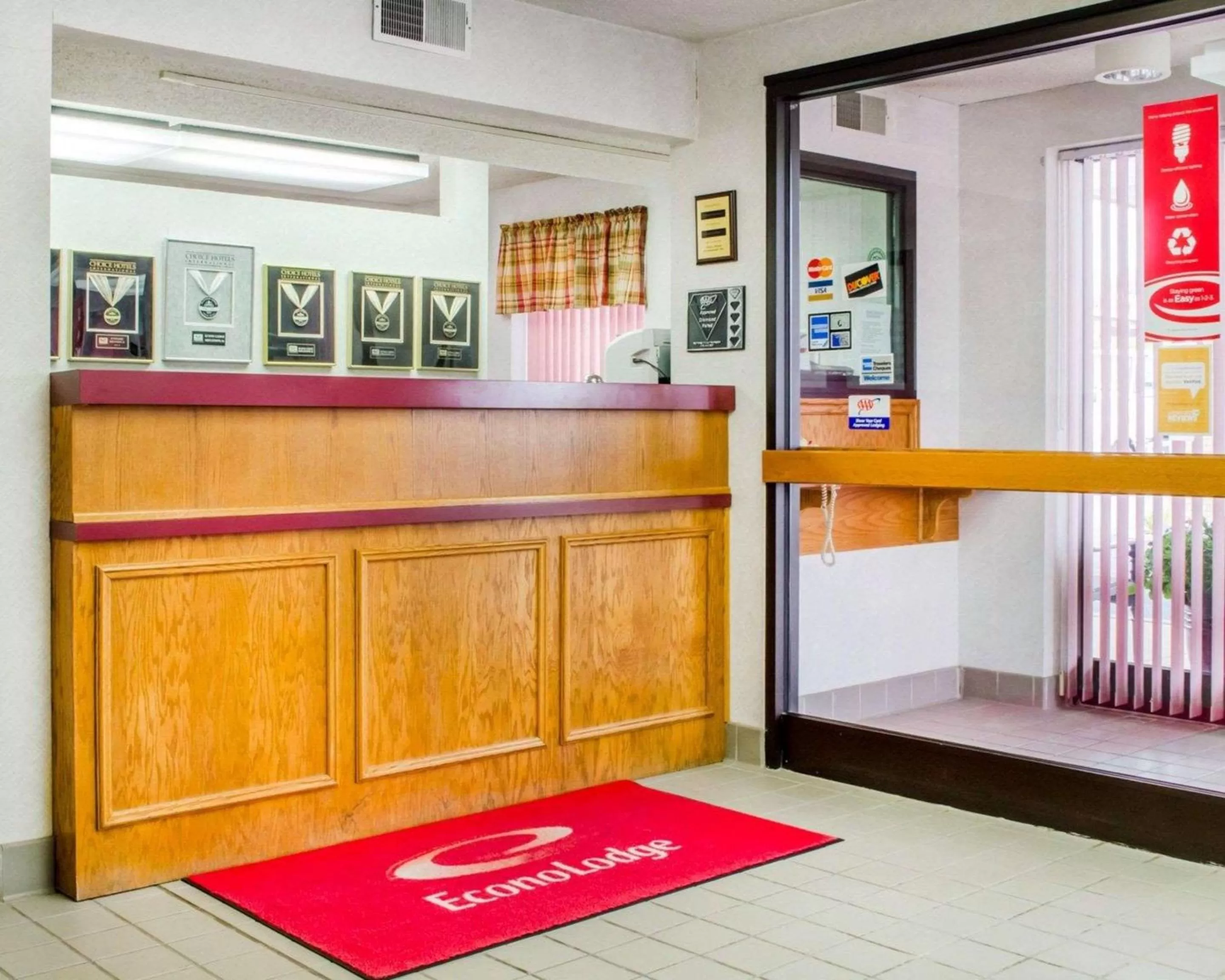 Lobby or reception in Econo Lodge Mifflintown