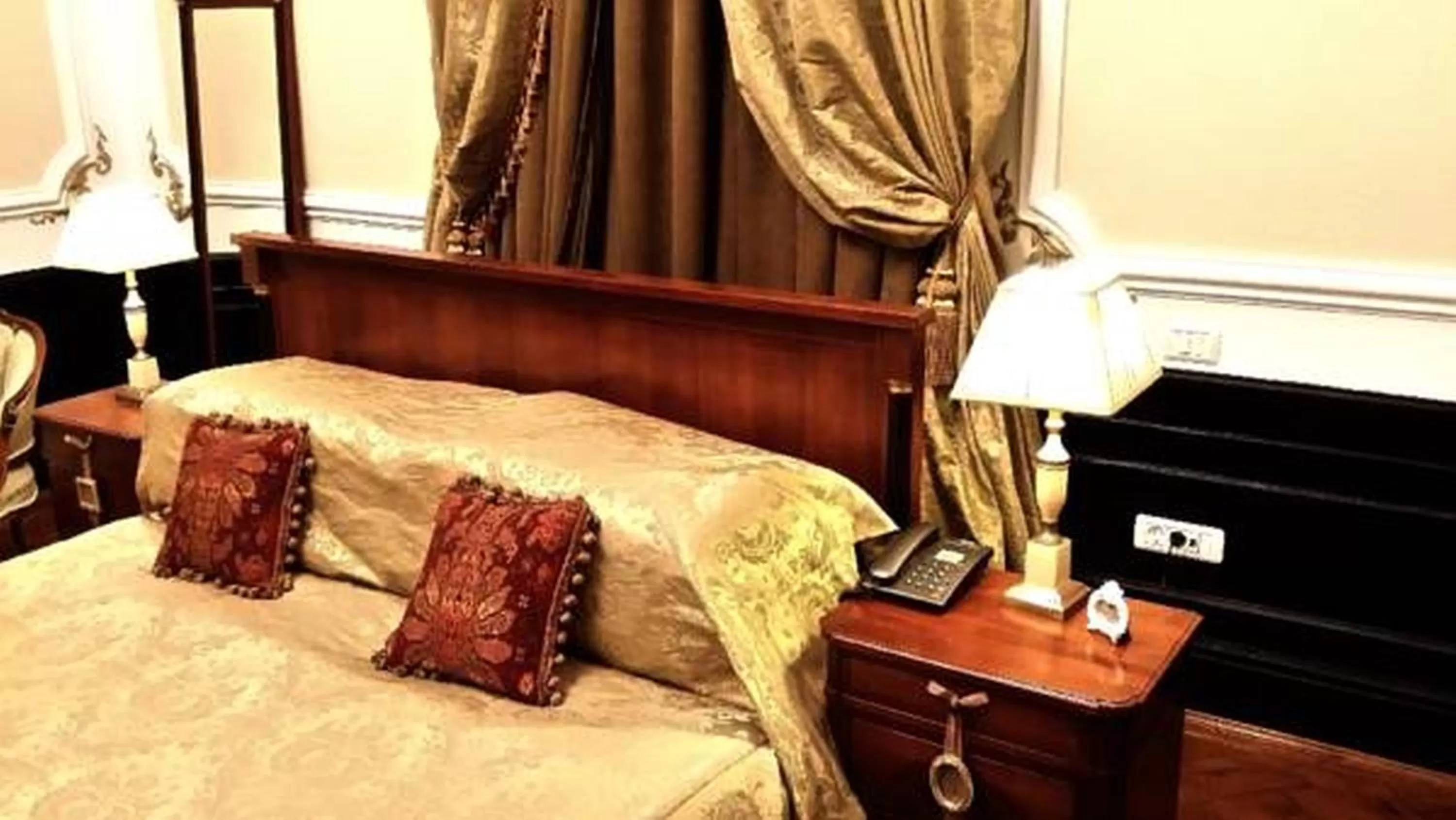 Grand Boutique Hotel