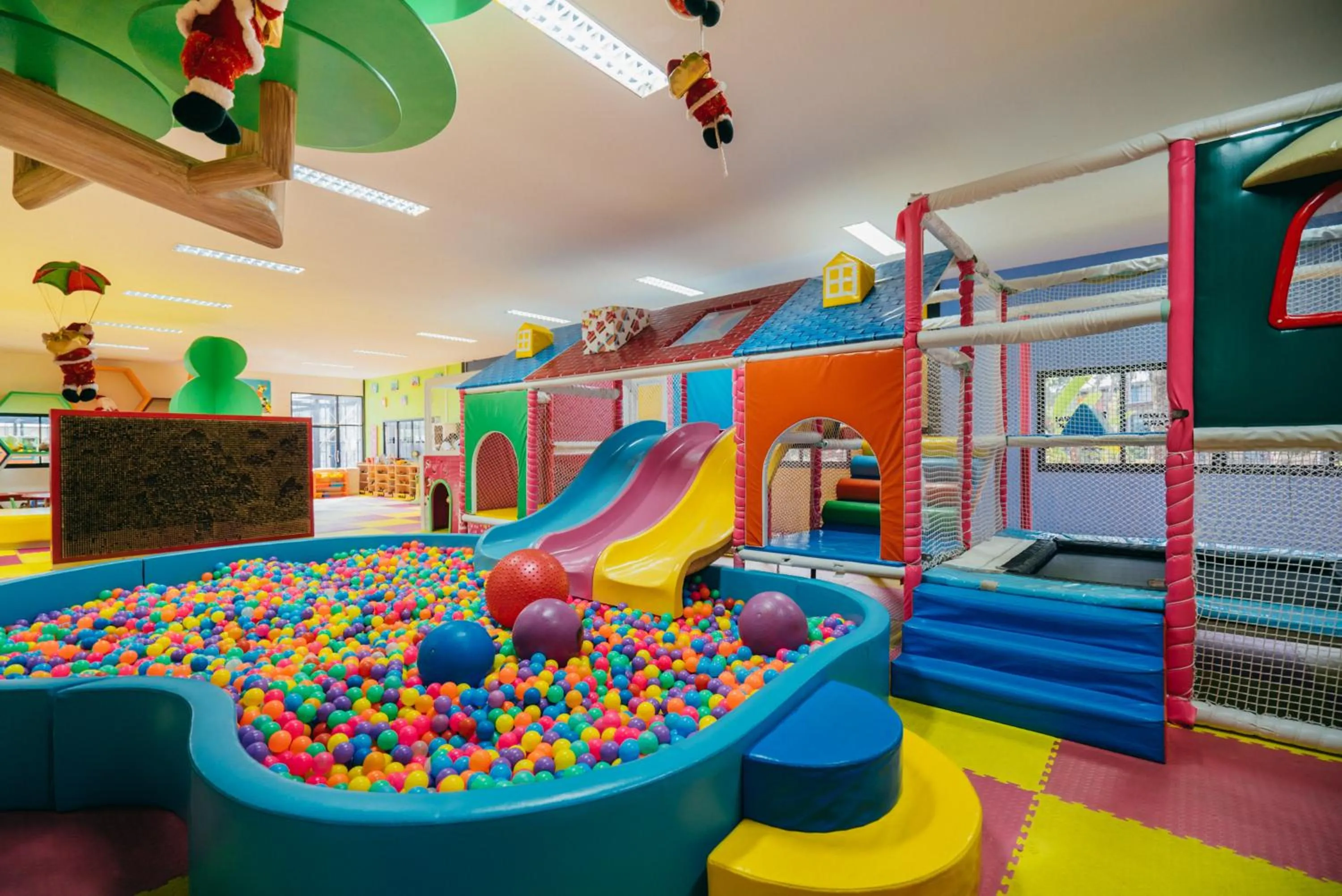 Children play ground in Rawayana West Villas & Kids Park