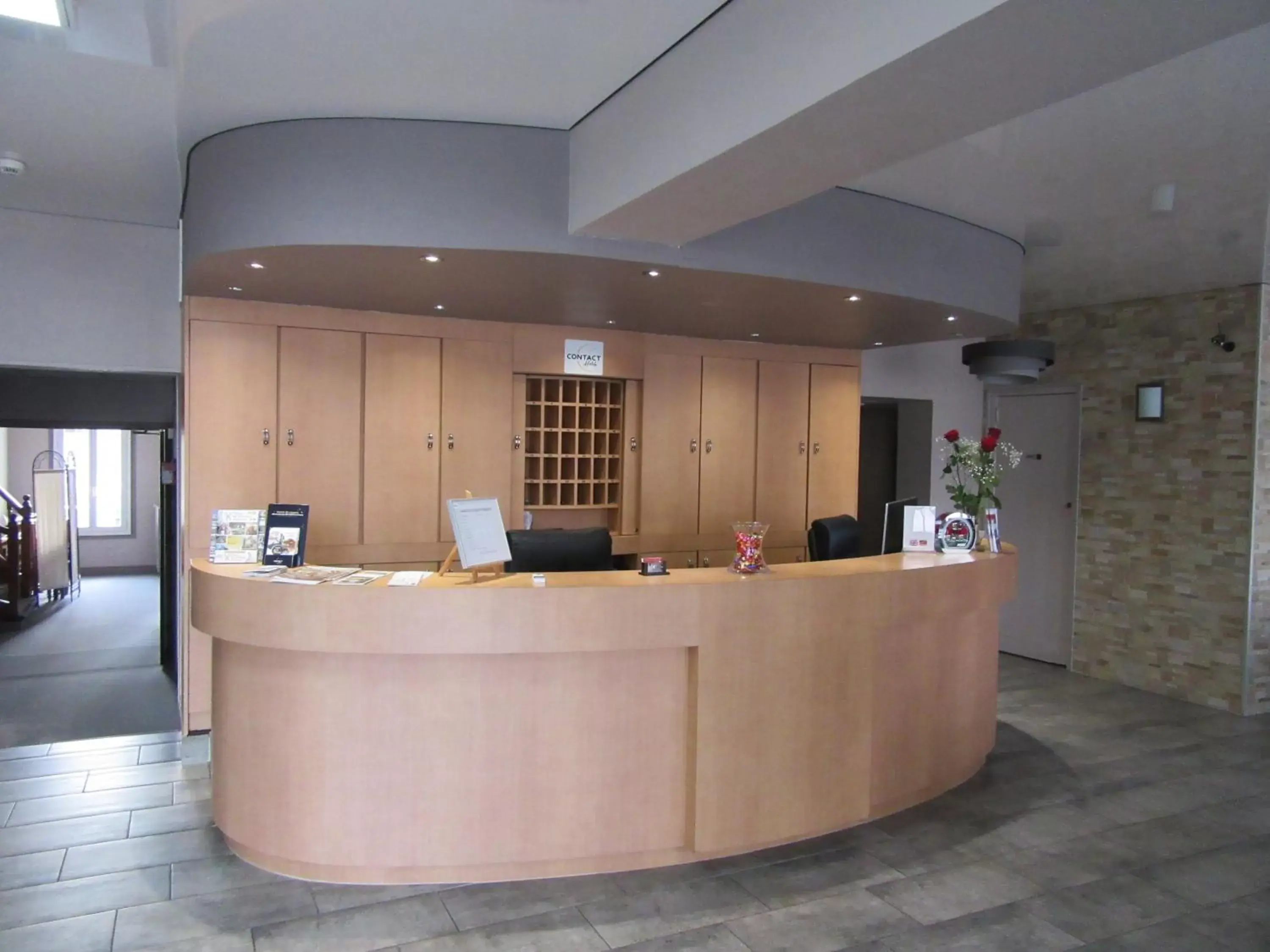 Lobby or reception, Lobby/Reception in Contact Hotel de France