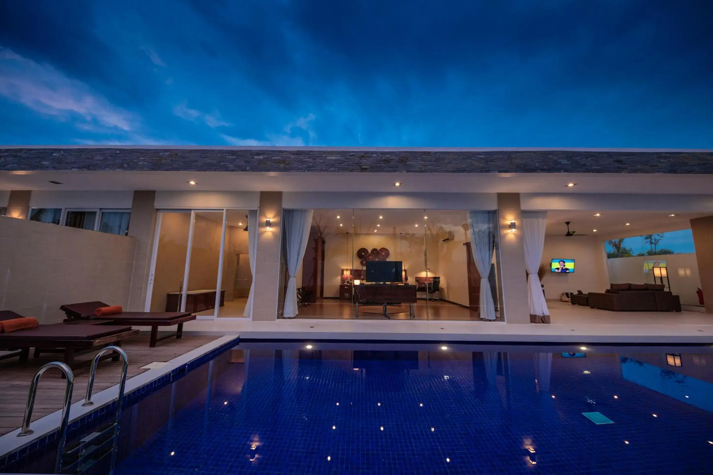 Photo of the whole room, Swimming Pool in Angkor Rendezvous (Pool Villa)