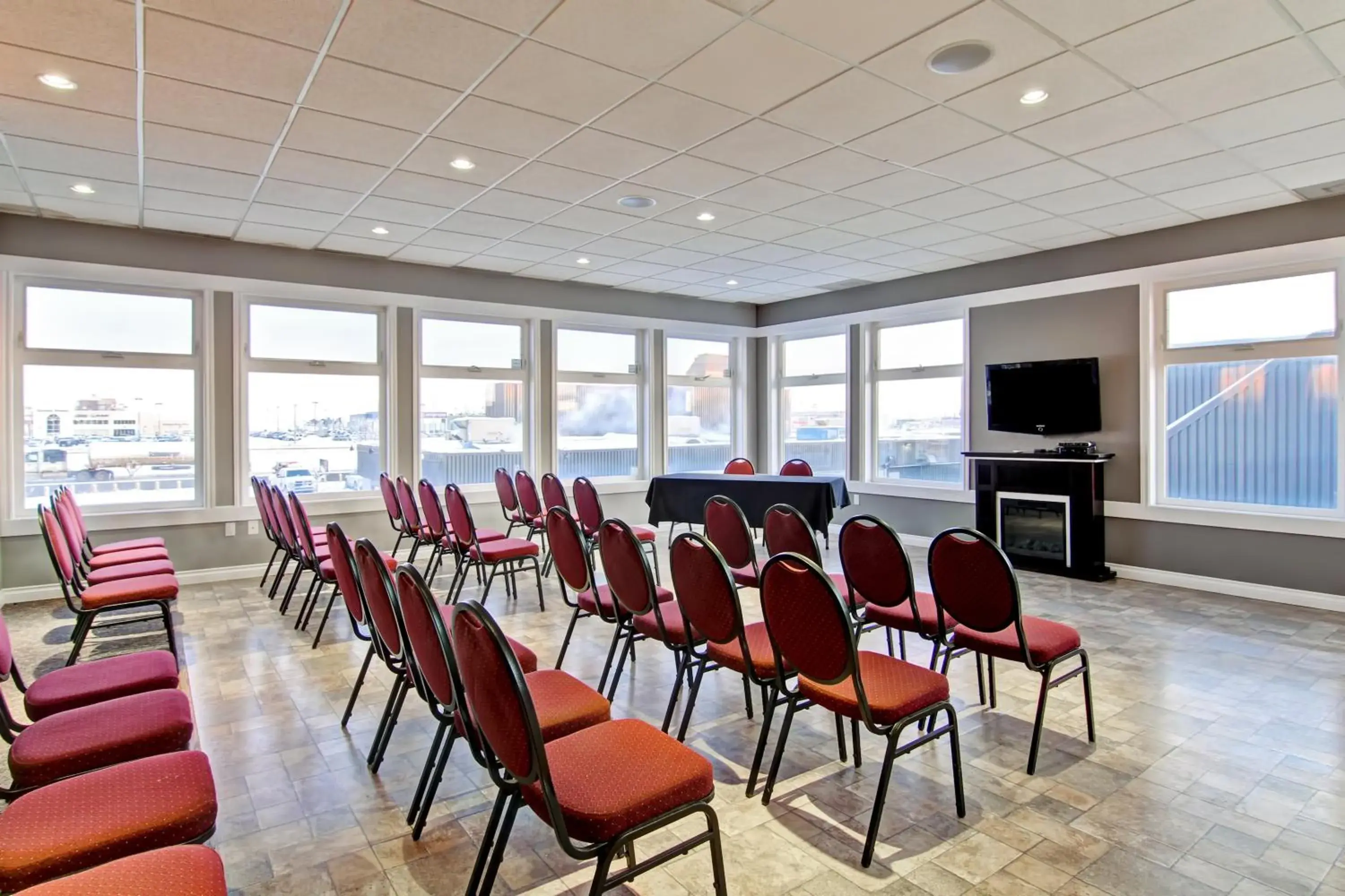 Banquet/Function facilities in Stanford Inn - Grande Prairie