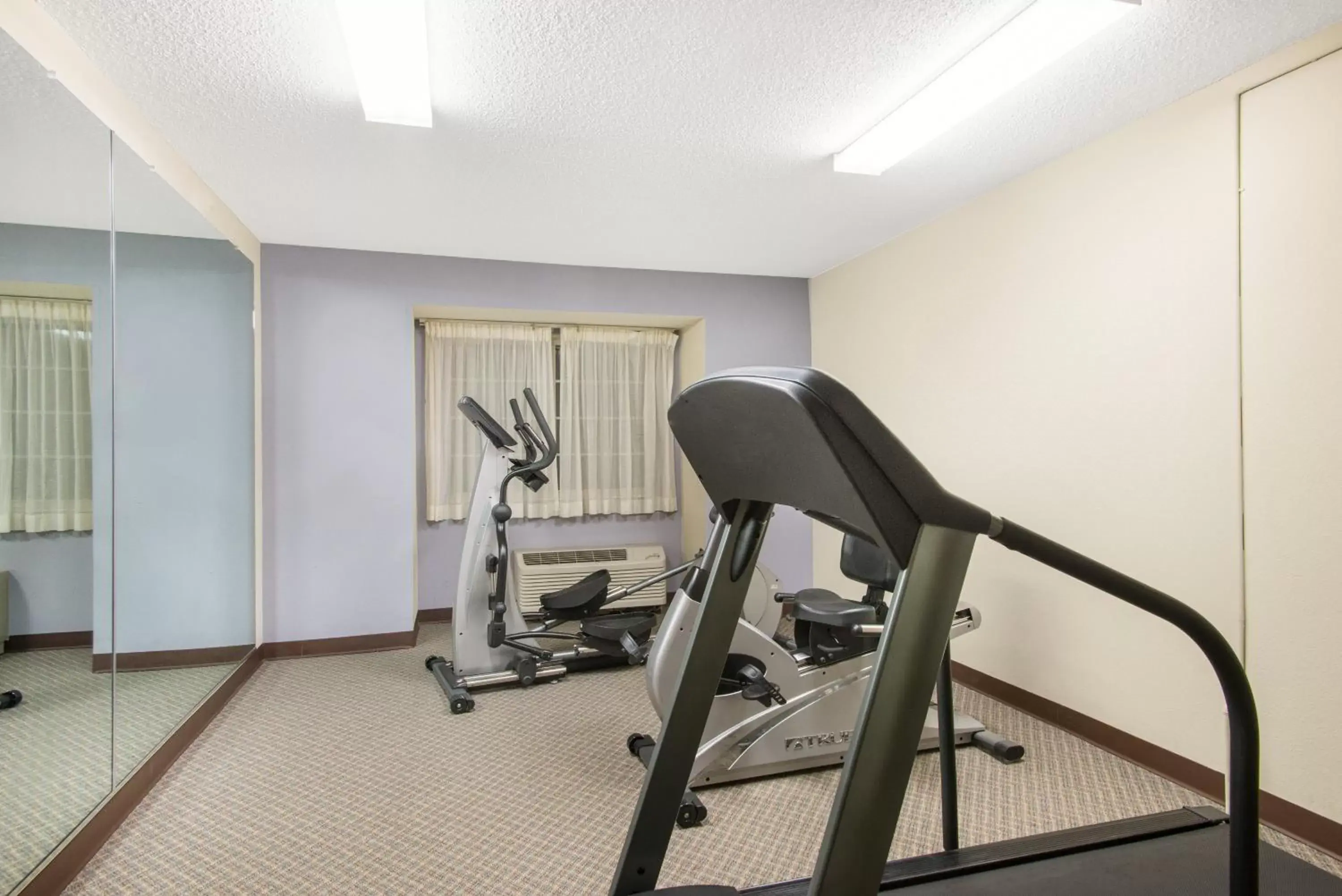 Fitness centre/facilities, Fitness Center/Facilities in Microtel Inn & Suites by Wyndham