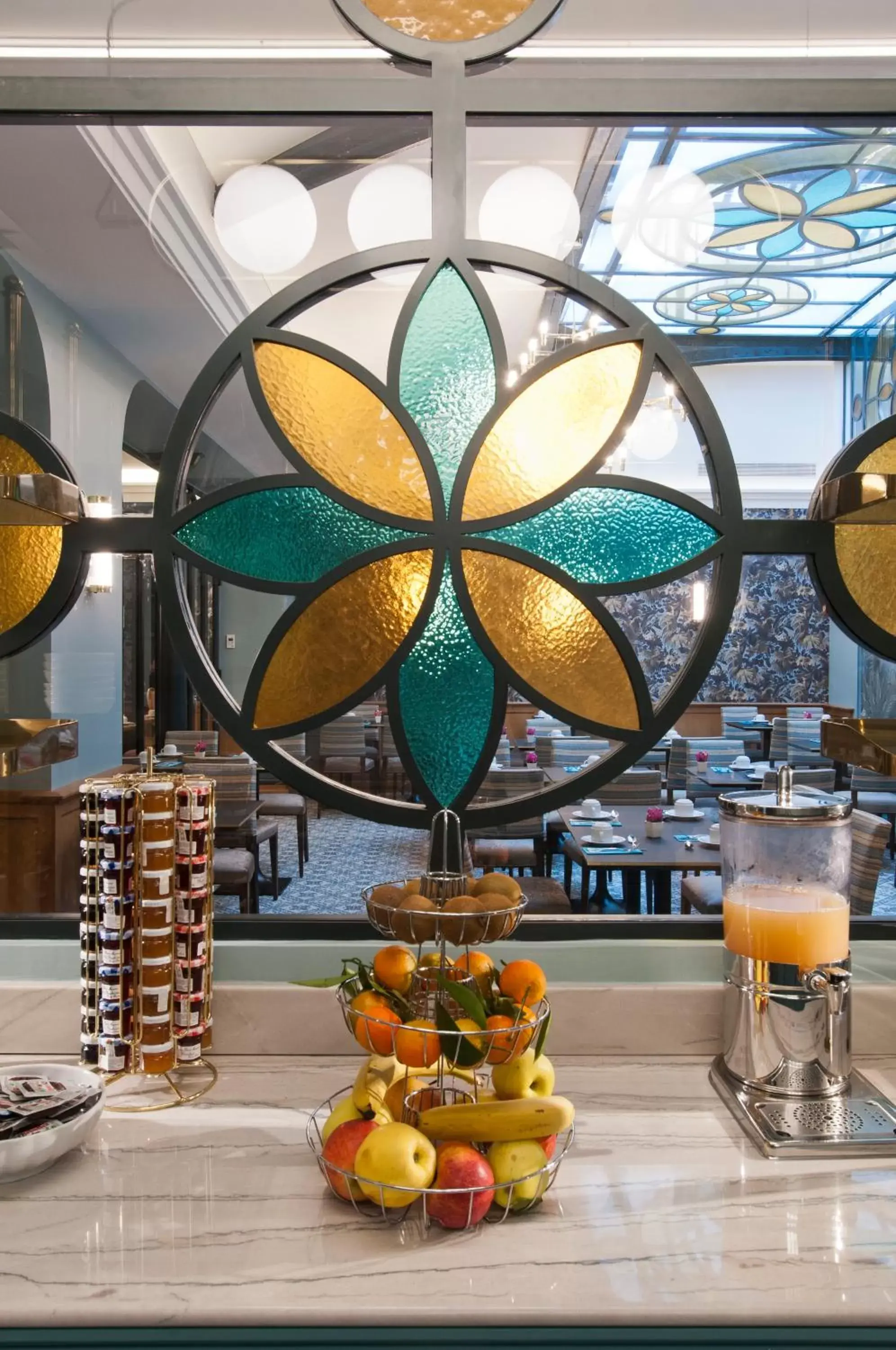 Buffet breakfast in Hôtel Saint-Pétersbourg Opéra & Spa