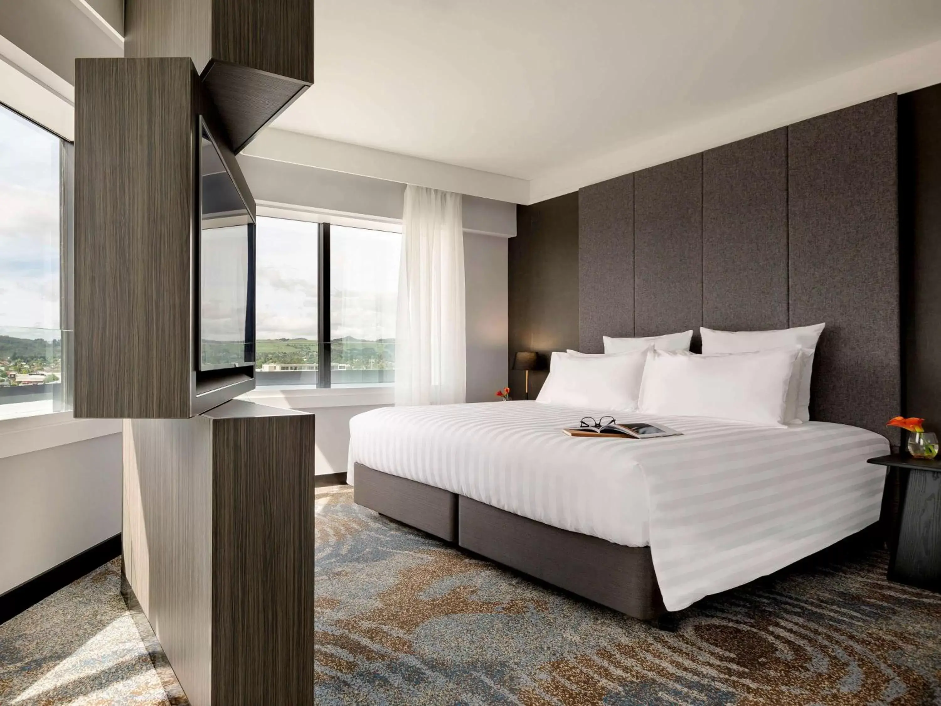 Photo of the whole room, Bed in Pullman Rotorua Photo of the whole room, Bed in Pullman Rotorua