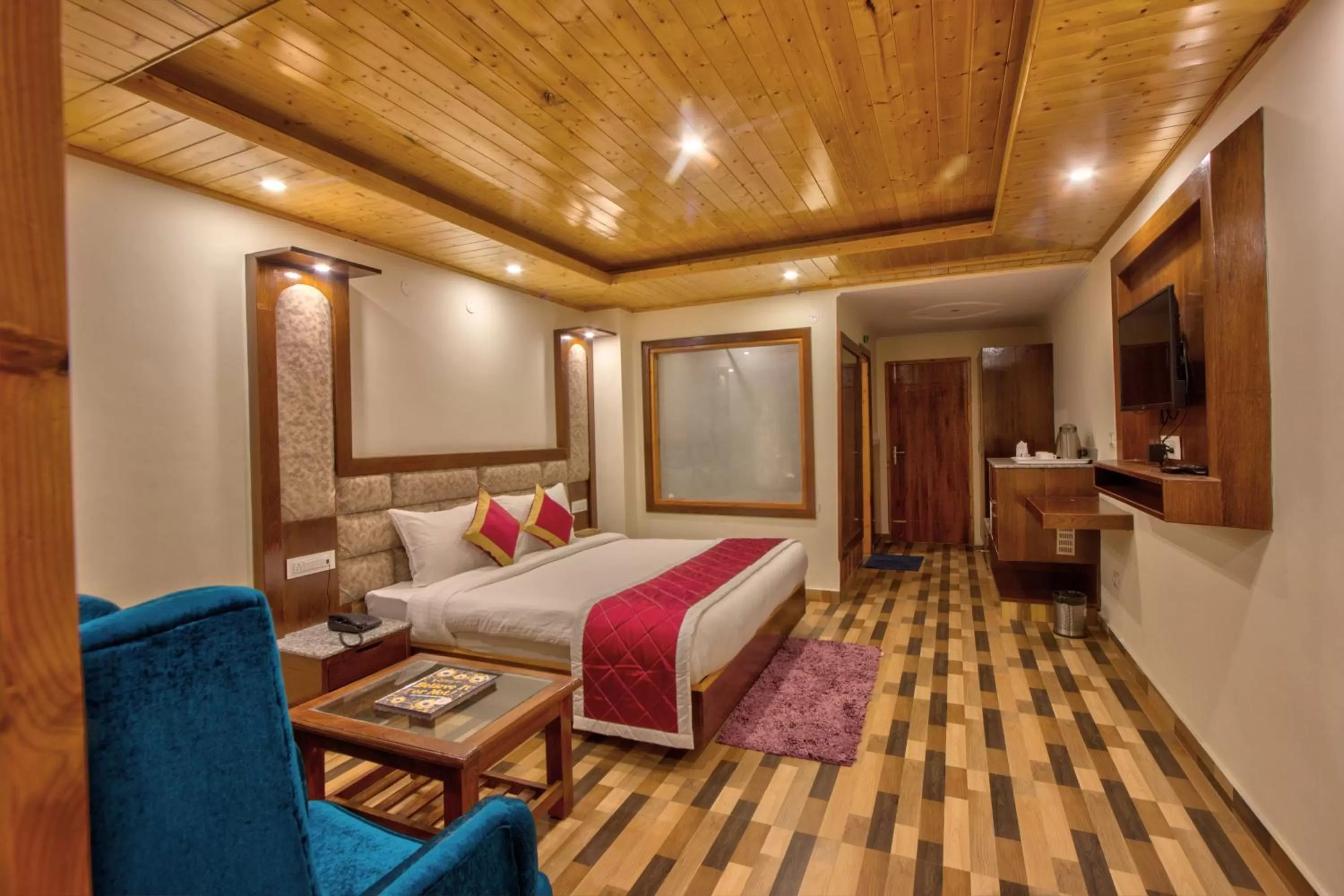 Photo of the whole room, Bed in Snow City's Montana Blues Resort Manali - Heated & Air-Cooled Stay