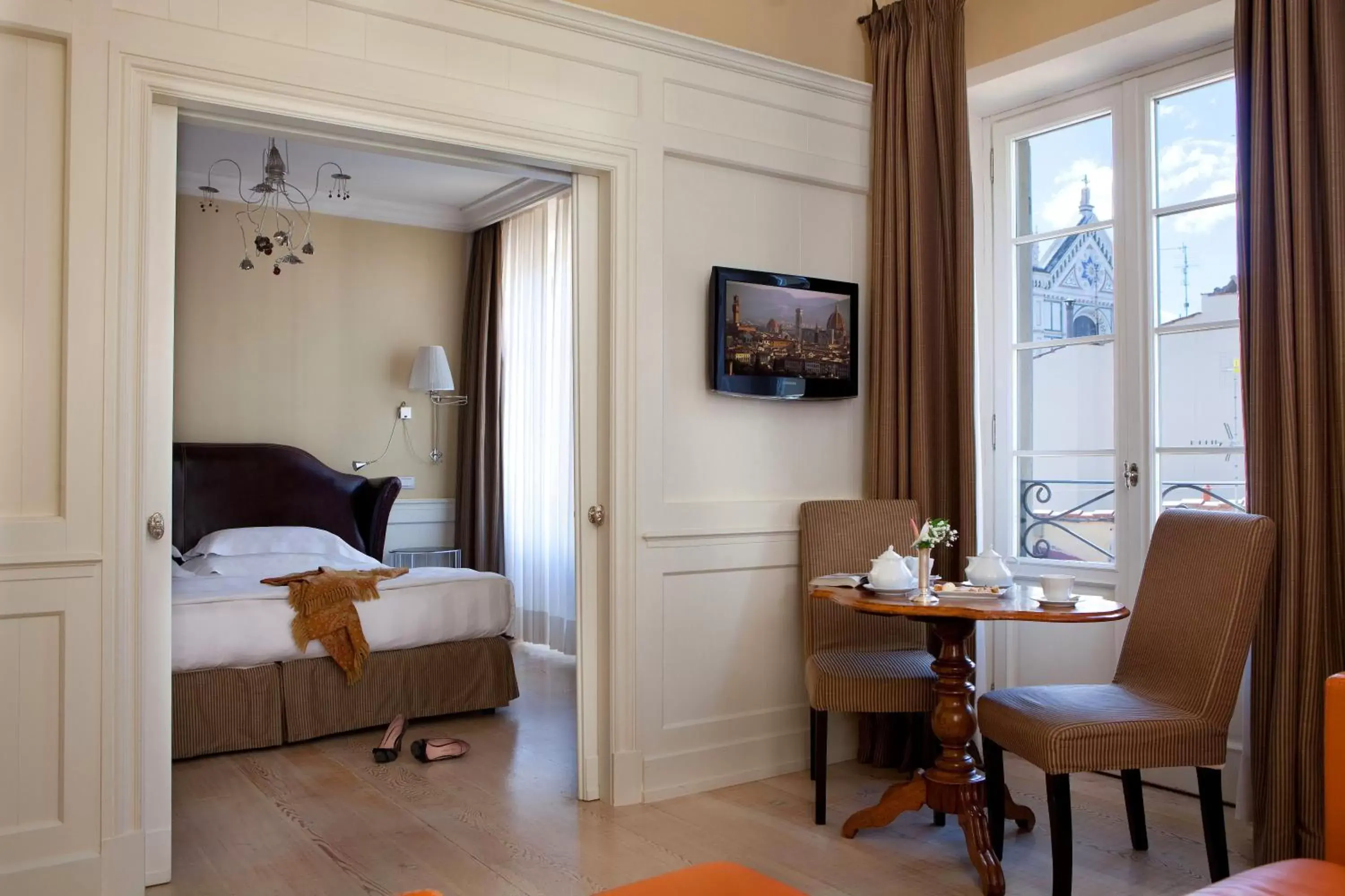 TV and multimedia in Relais Santa Croce, By Baglioni Hotels