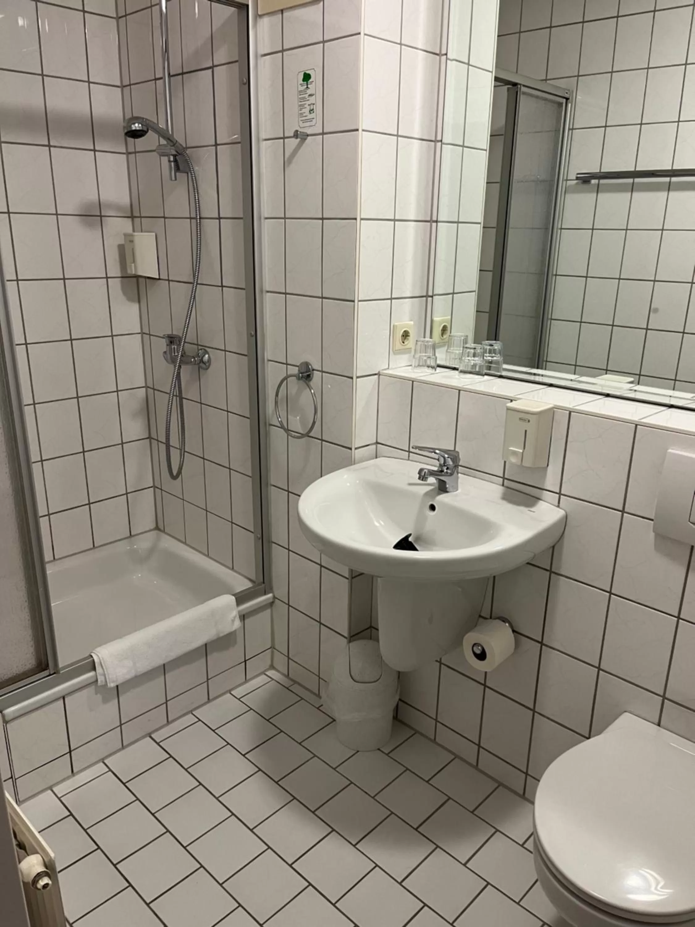 Shower in astral'Inn Leipzig Hotel & Restaurant