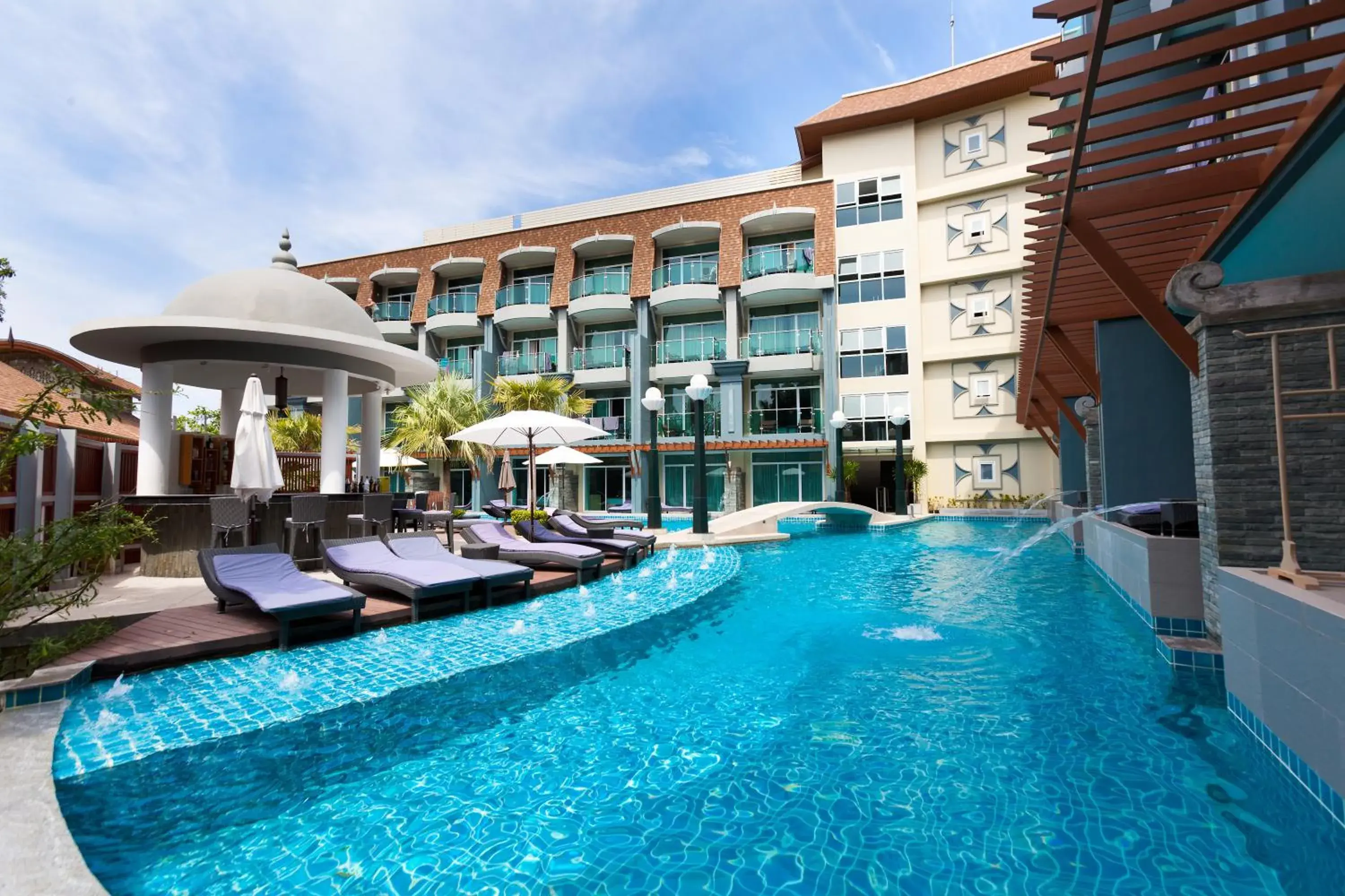 Swimming pool in Ramaburin Resort Patong - SHA Extra Plus Swimming pool in Ramaburin Resort Patong - SHA Extra Plus