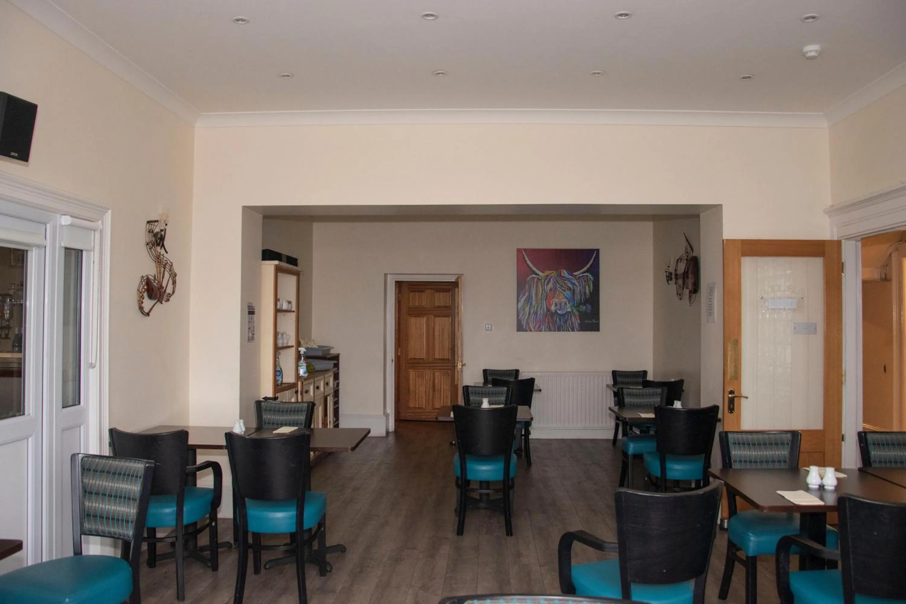 Restaurant/places to eat in Craignelder Hotel