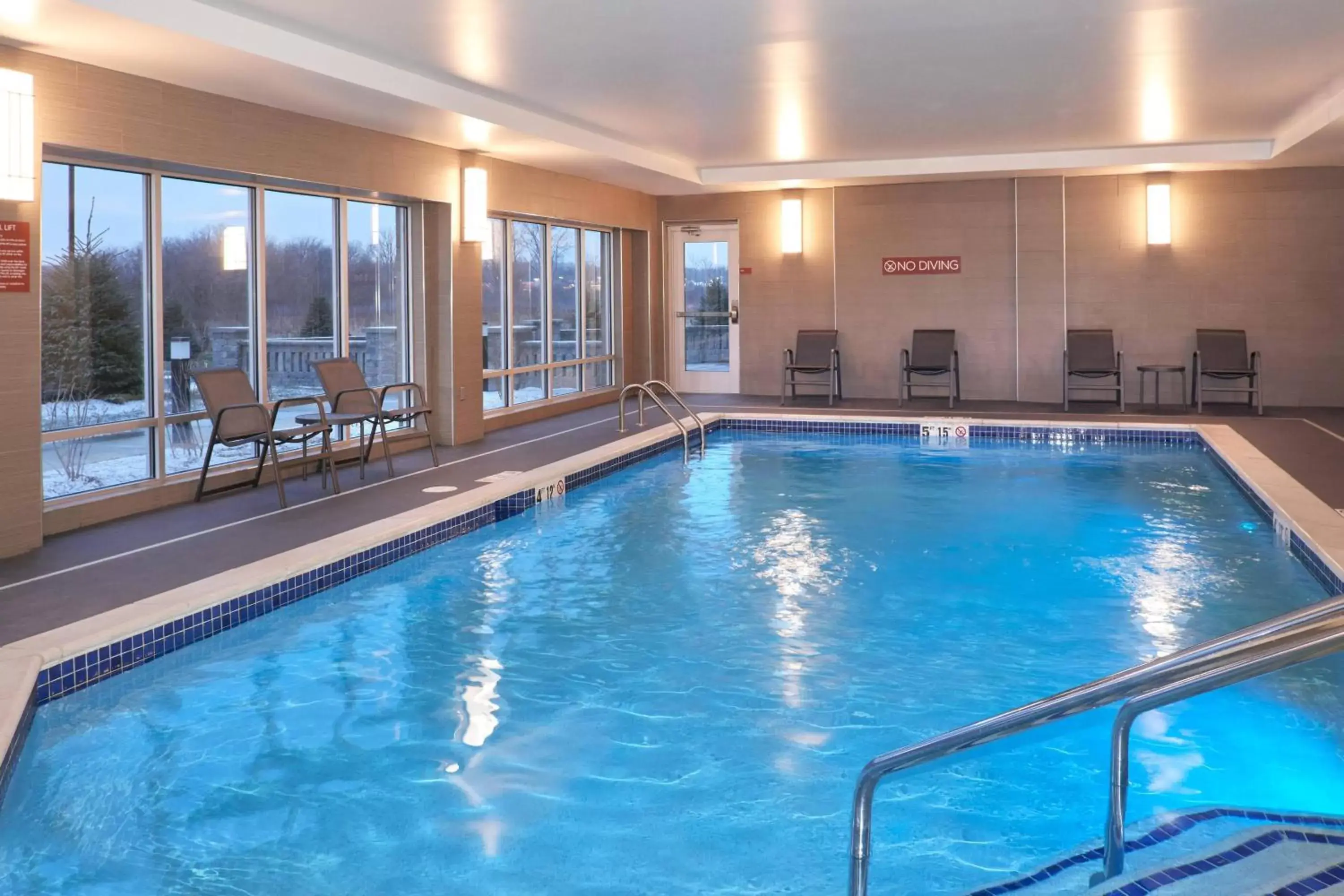 Swimming Pool in TownePlace Suites by Marriott Jackson