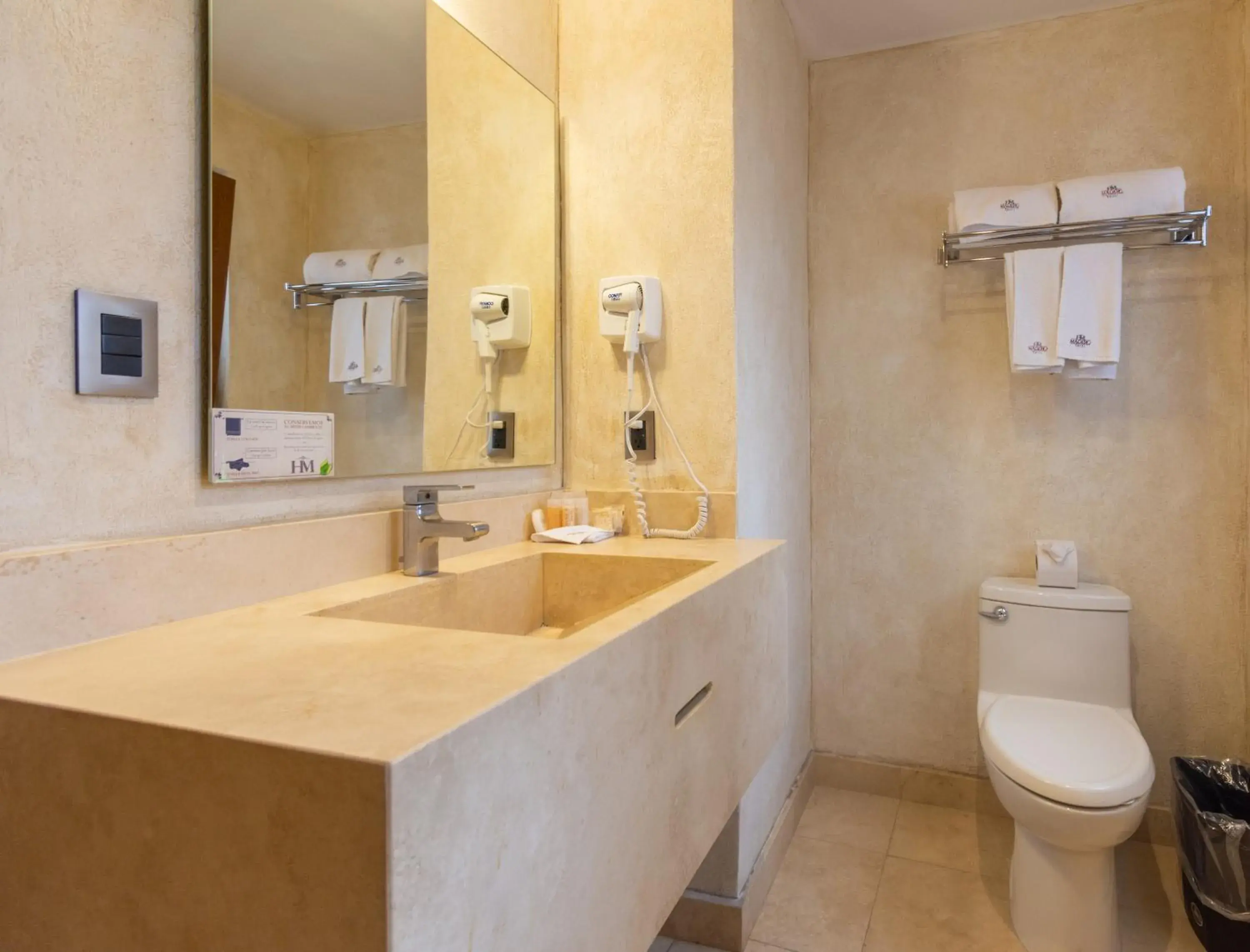 Toilet, Bathroom in Hotel Madero