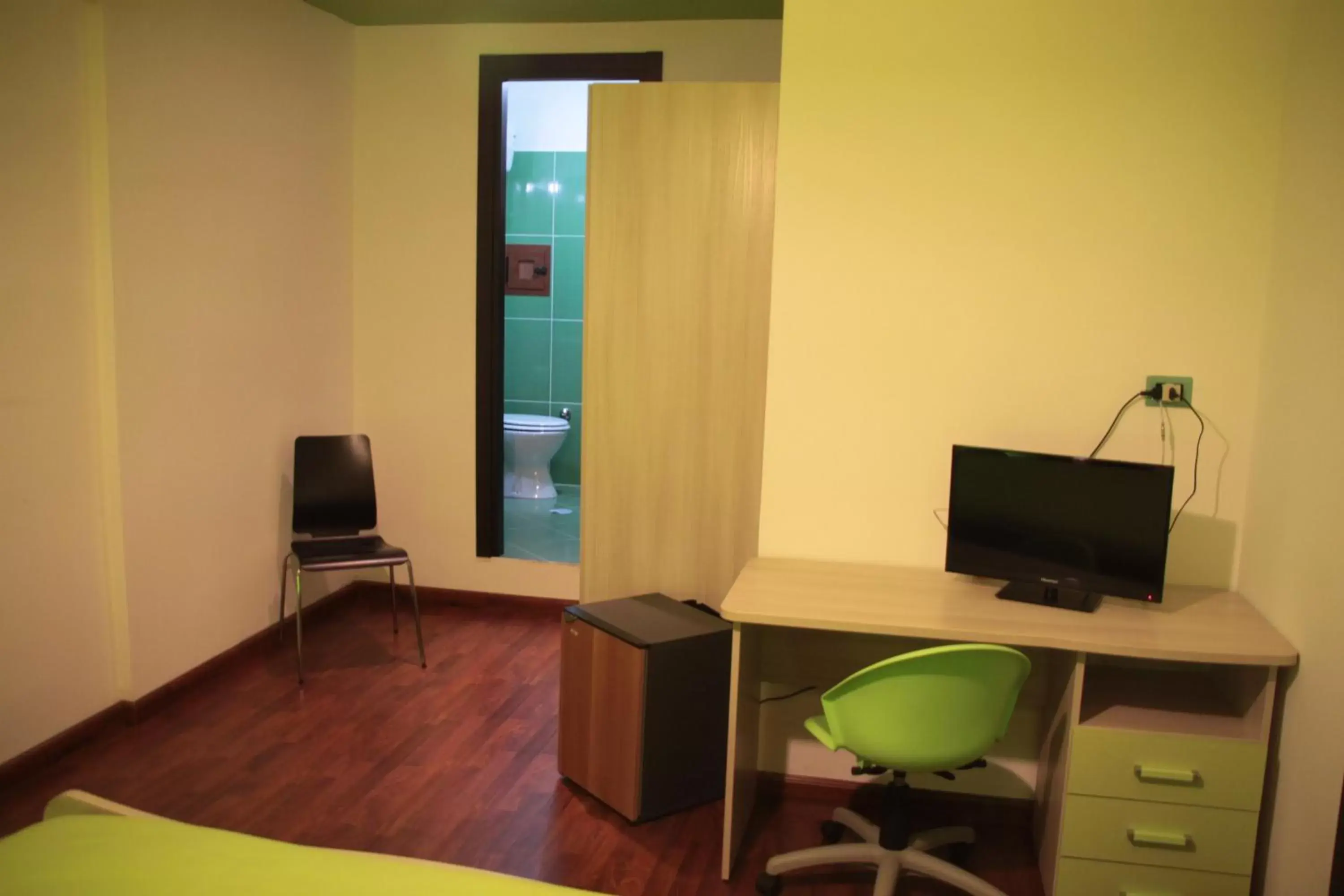 Business facilities, TV/Entertainment Center in B&B Cosenza